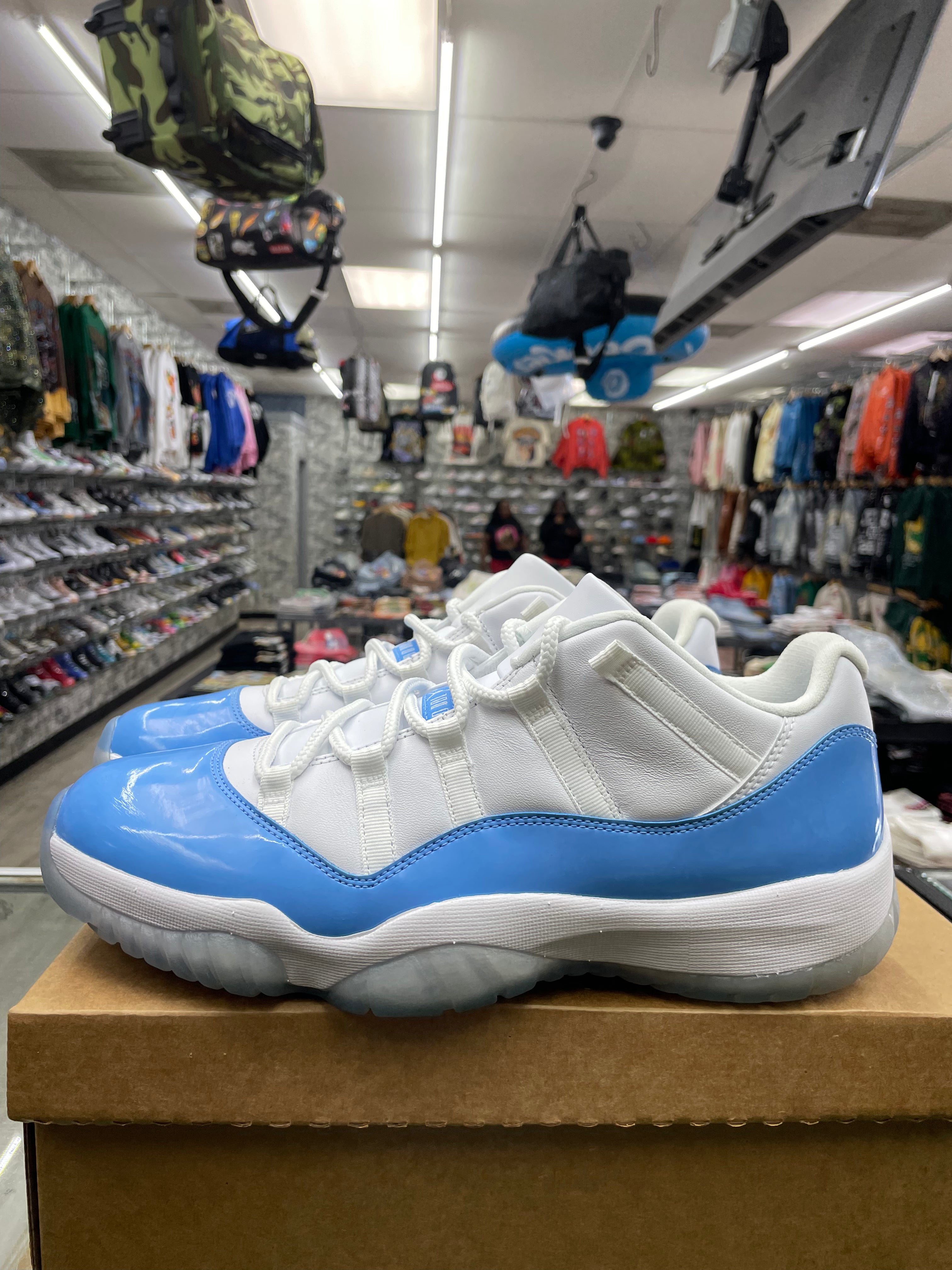 Air Jordan Retro 11 Low “University Blue” *Size 12 Preowned*