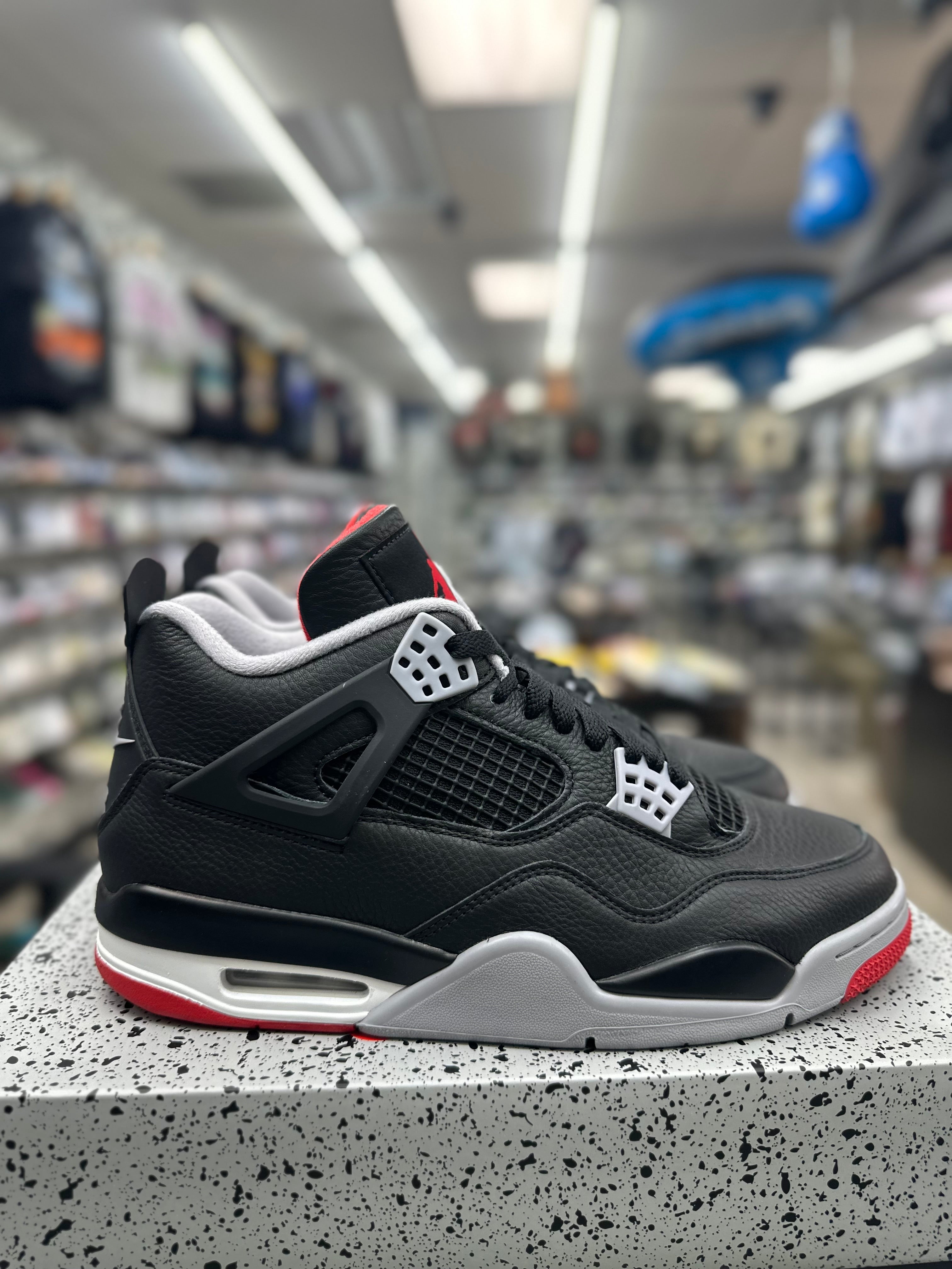 Air Jordan 4 Retro "Bred Reimagined" *Size 9 Preowned* FV5029-006