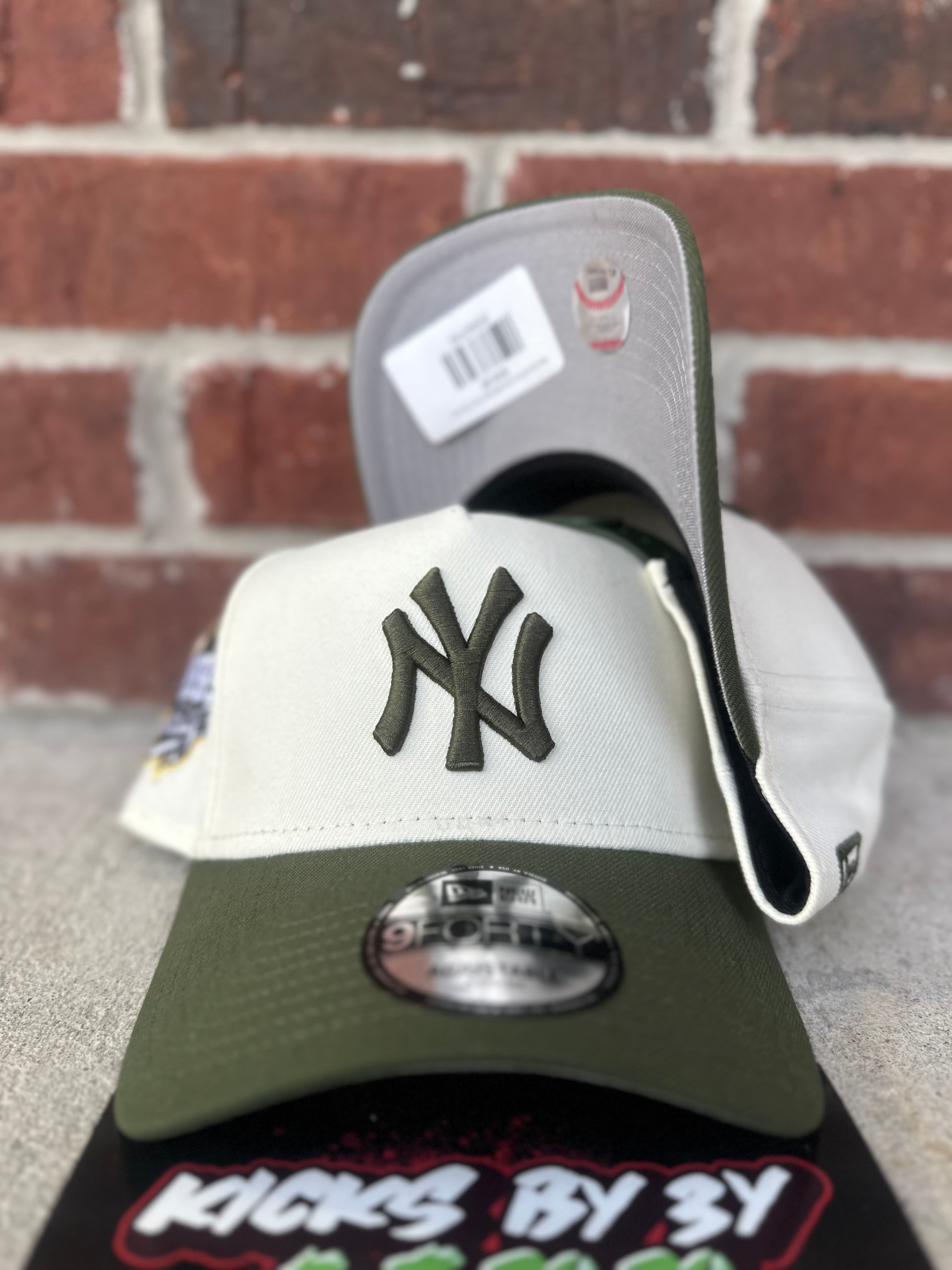 New Era 9Forty Dad Hat New York Yankees "Olive 1999 World Series"