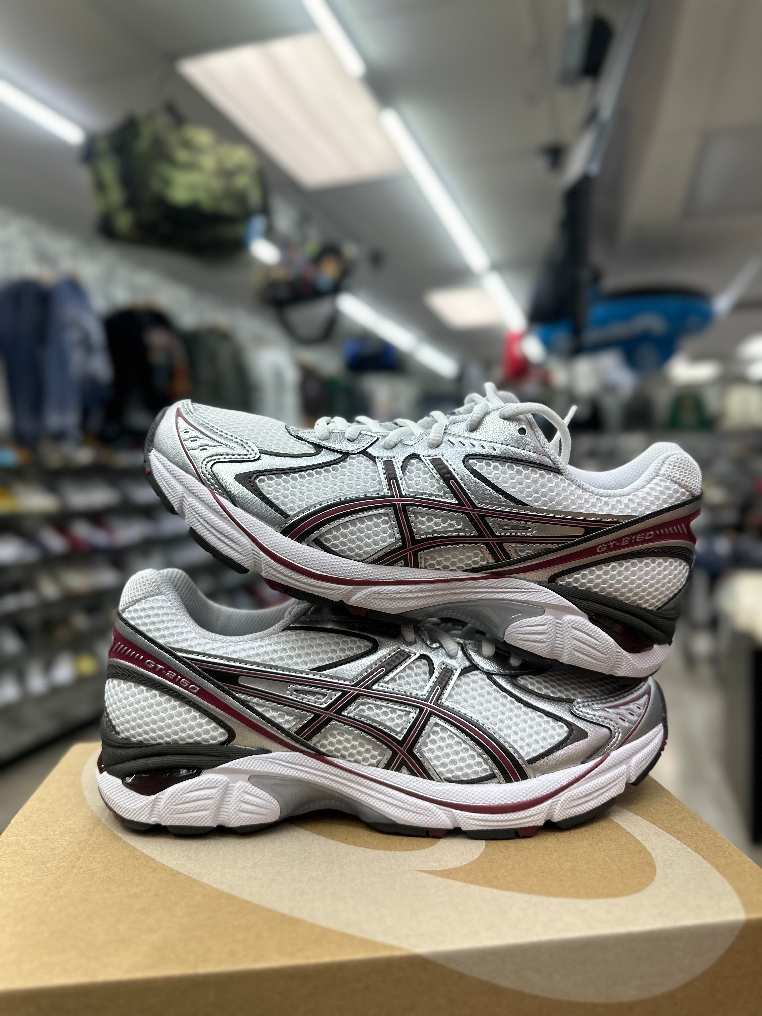Asics GT-2160 “White/Oxblood” (1203A275-116)
