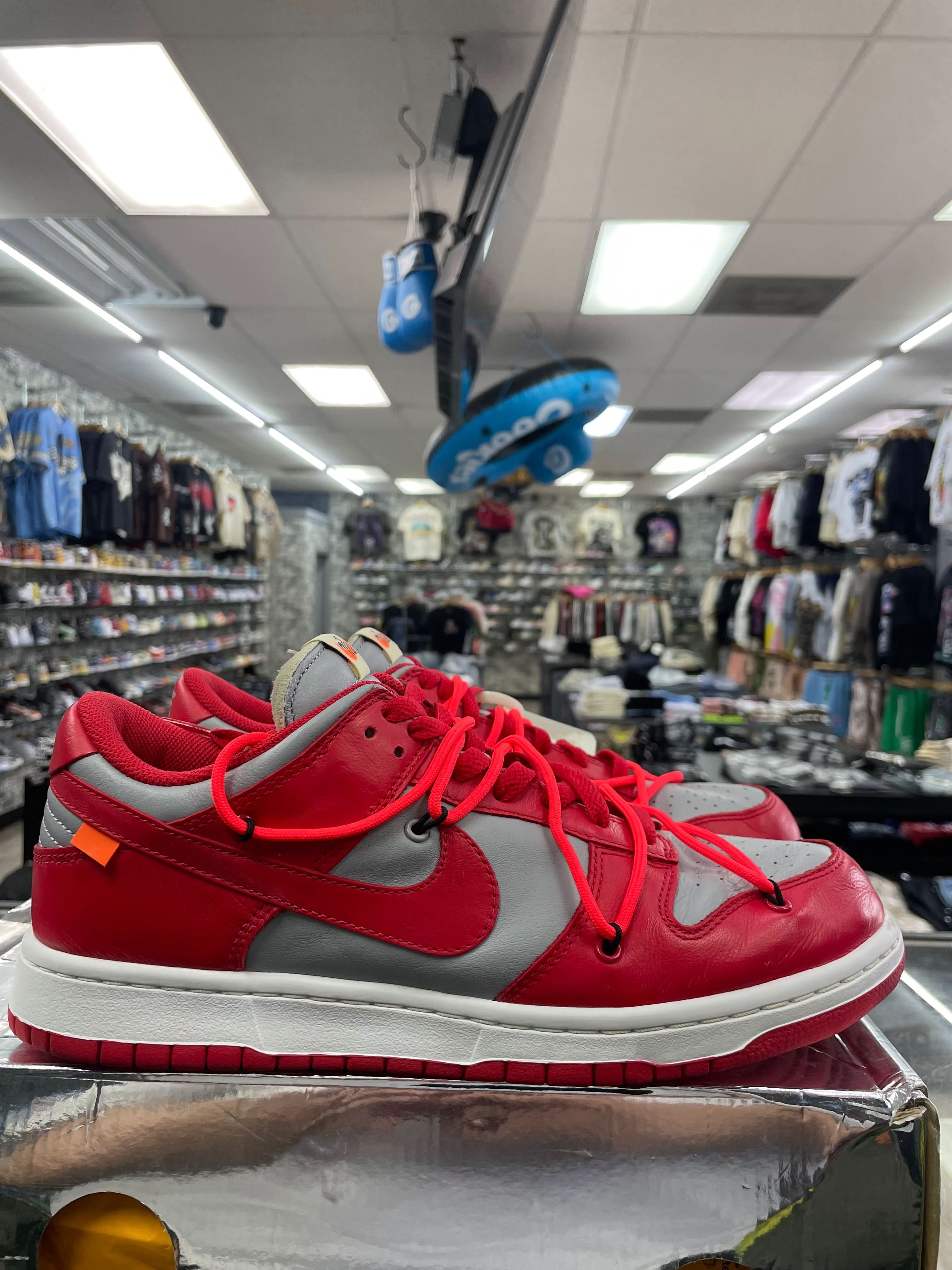 Nike Dunk Low “Off-White University Red” *Size 10 Preowned*