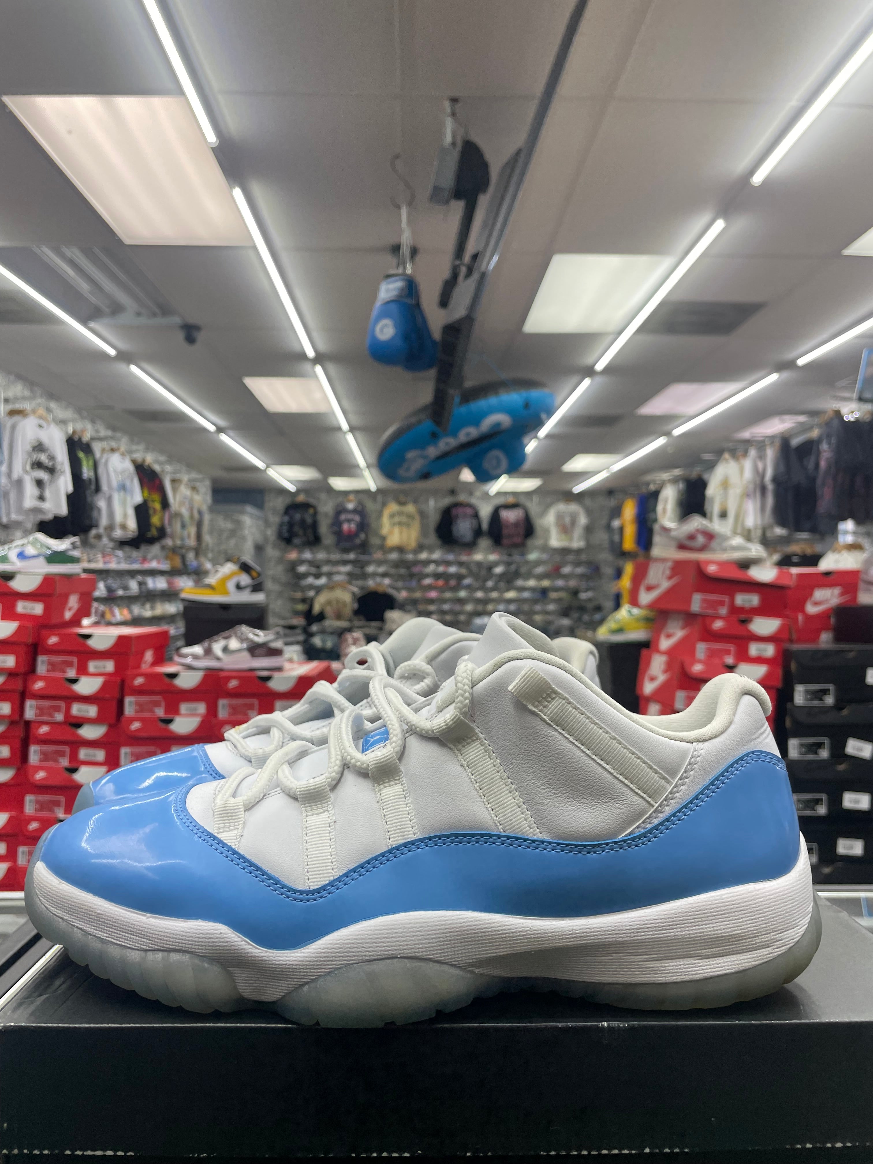Air Jordan Retro 11 Low “University Blue” *Size 11 Preowned*