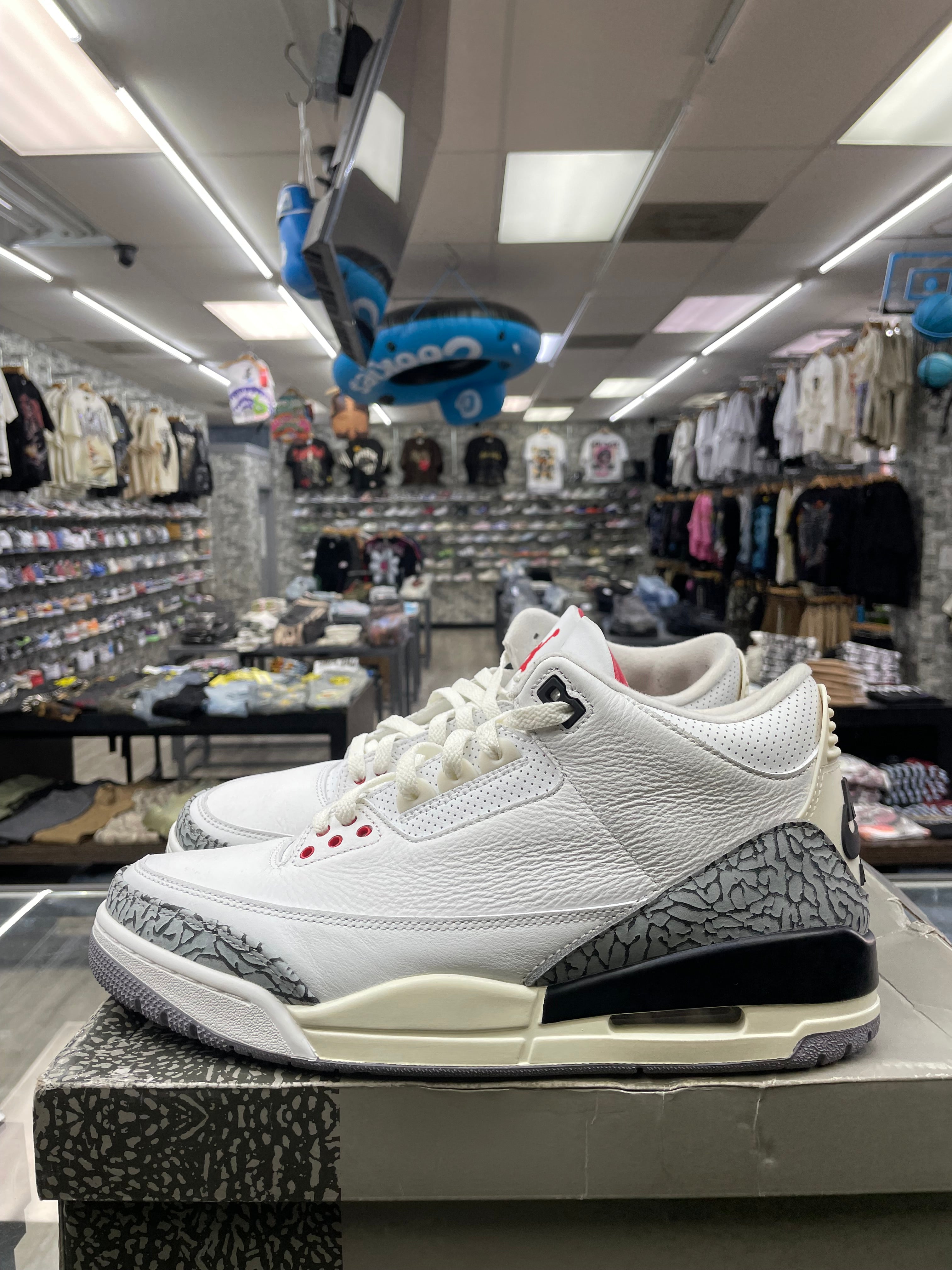 Air Jordan Retro 3 “White Cement” *Size 11 Preowned*