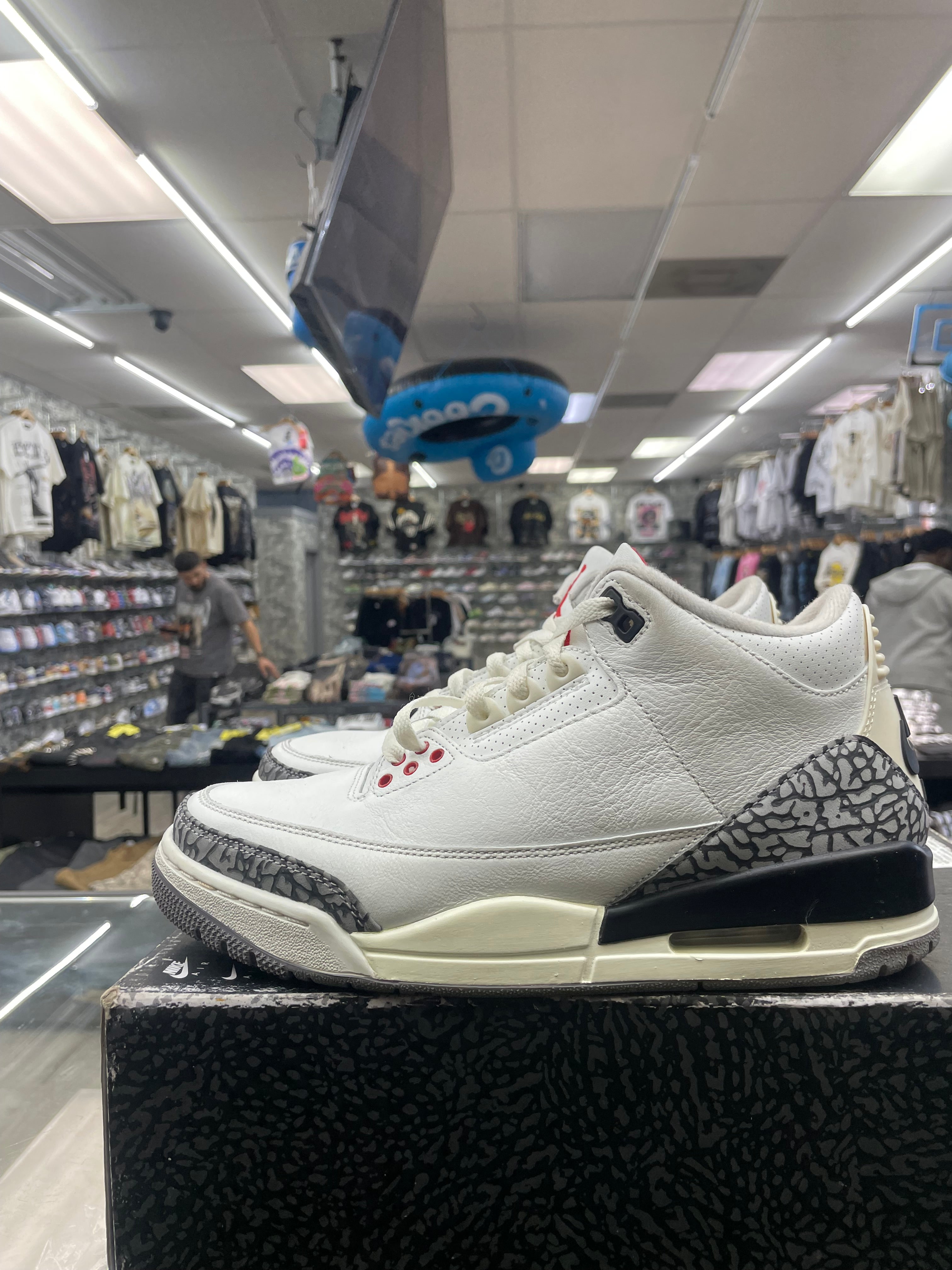 Air Jordan Retro 3 “White Cement Reimagined” *Size 8 Preowned*
