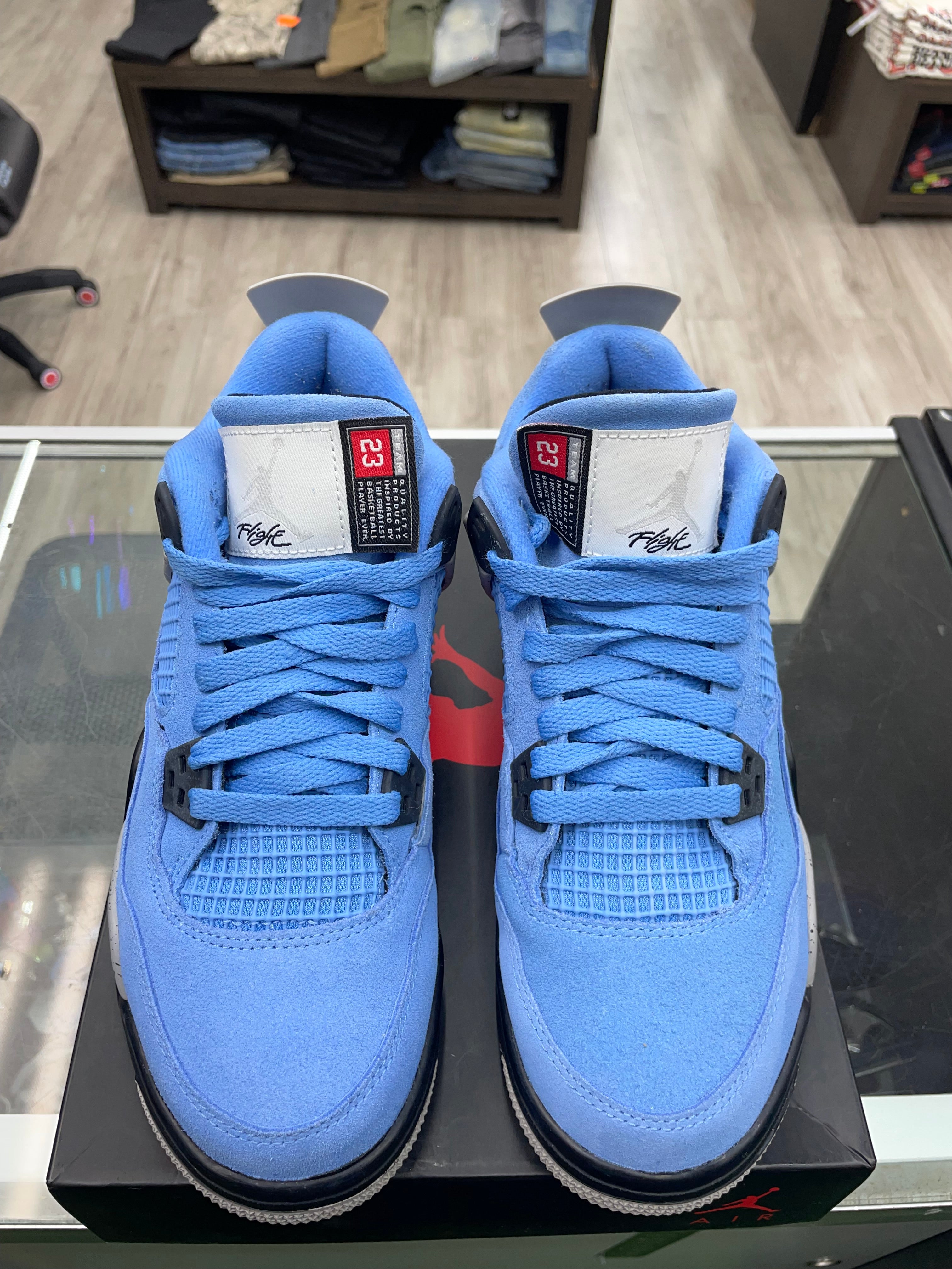 Air Jordan Retro 4 “University Blue” *Size 6 Preowned* (408452-400)