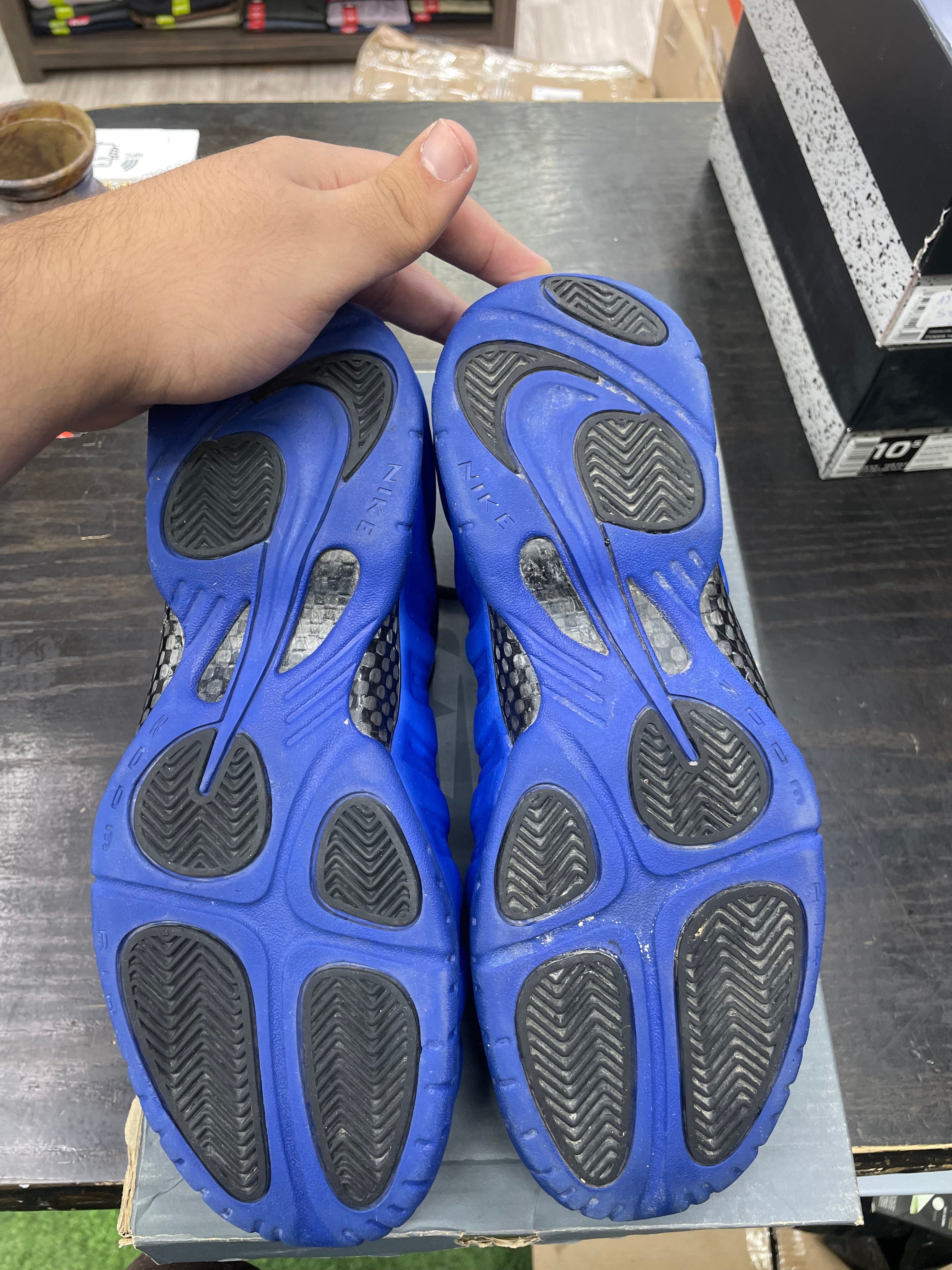 Nike Air Foamposite “Hyper Cobalt” *Size 11 Preowned* (624041-403)