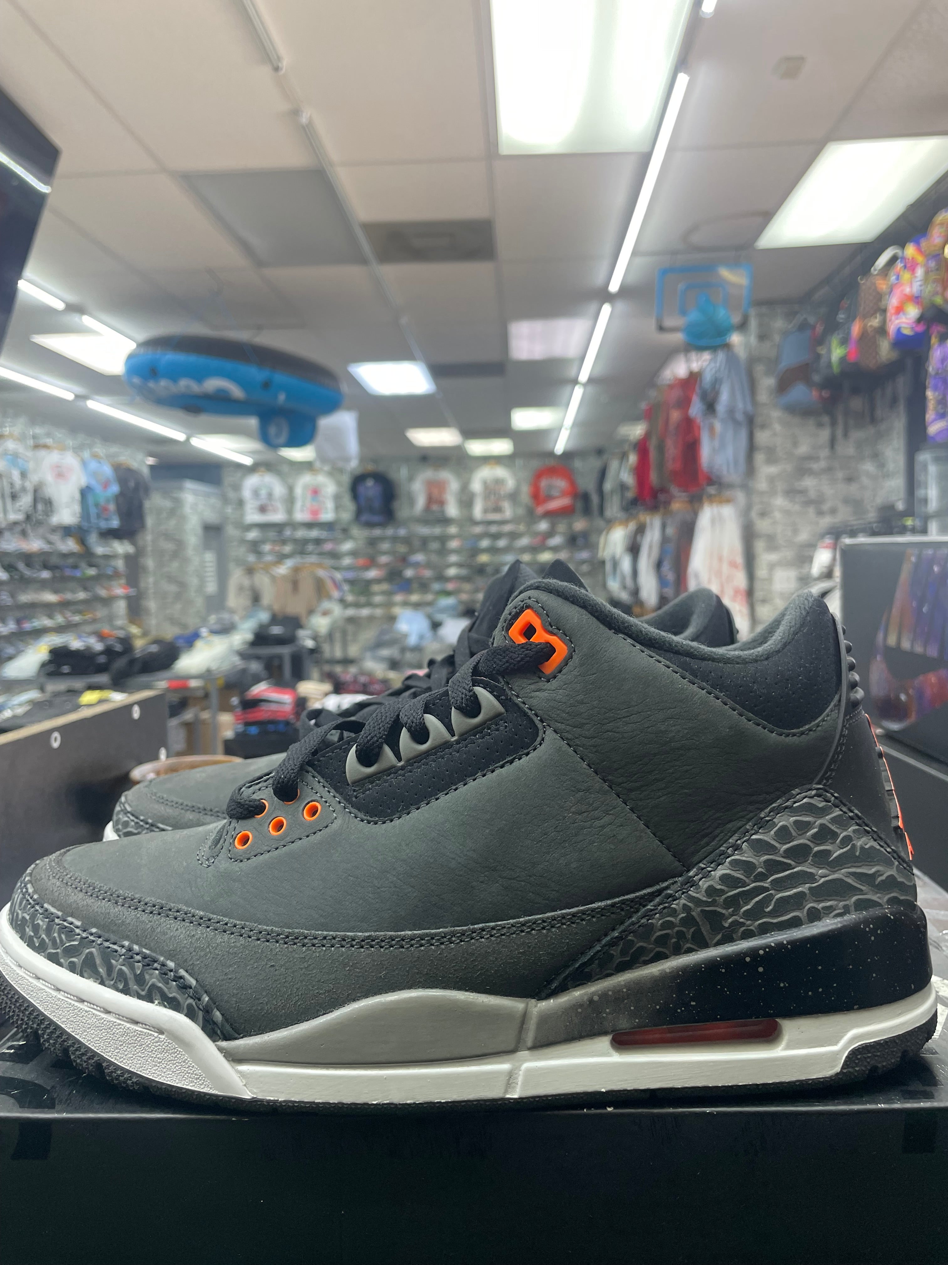 Air Jordan Retro 3 ”Fear Pack” *Size 9.5 Preowned* (CT8532-080)