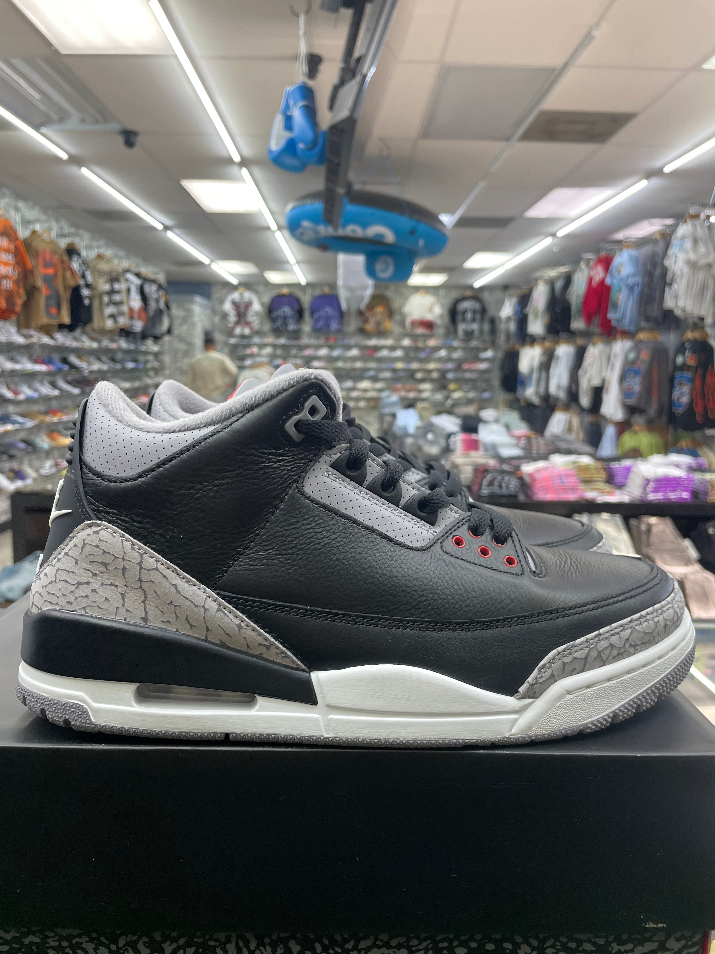 Air Jordan Retro 3 “Black Cement” *Size 10 Preowned*(DN3707-010)