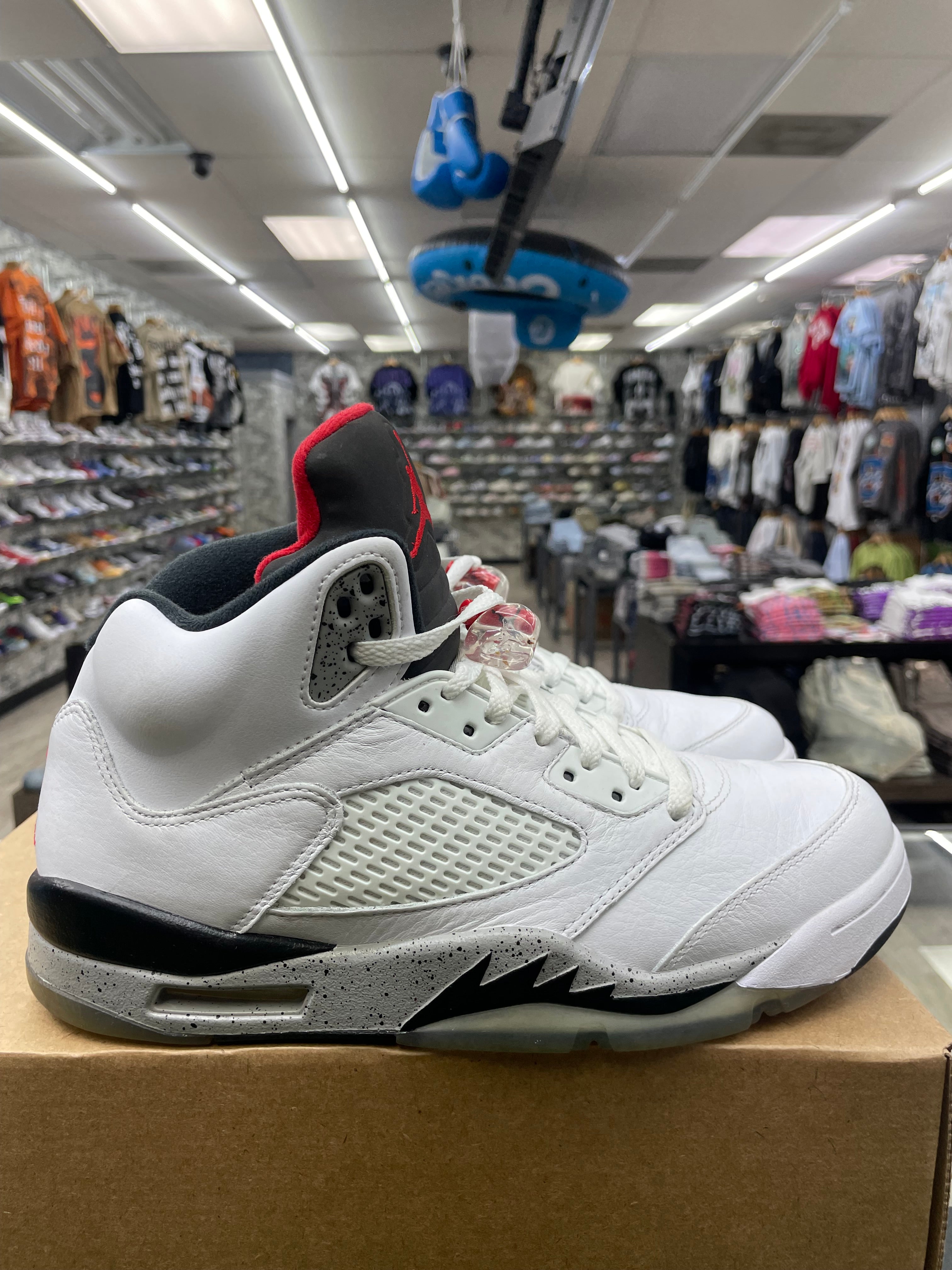Air Jordan Retro 5 “White Cement” *Size 9.5 Preowned* (136027-104)
