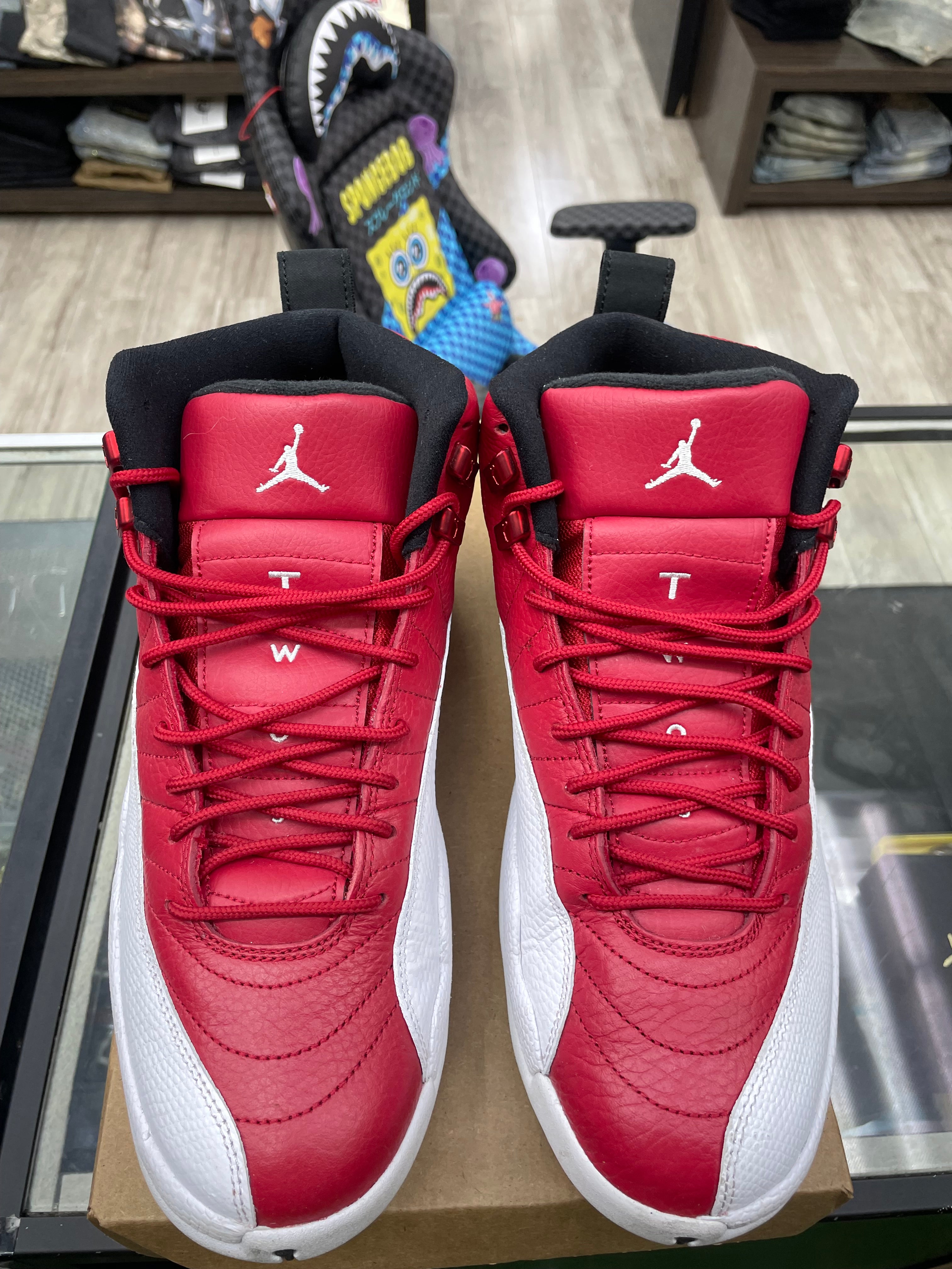 Air Jordan Retro 12 “Gym Red” *Size 9.5 Preowned* (130690-600)