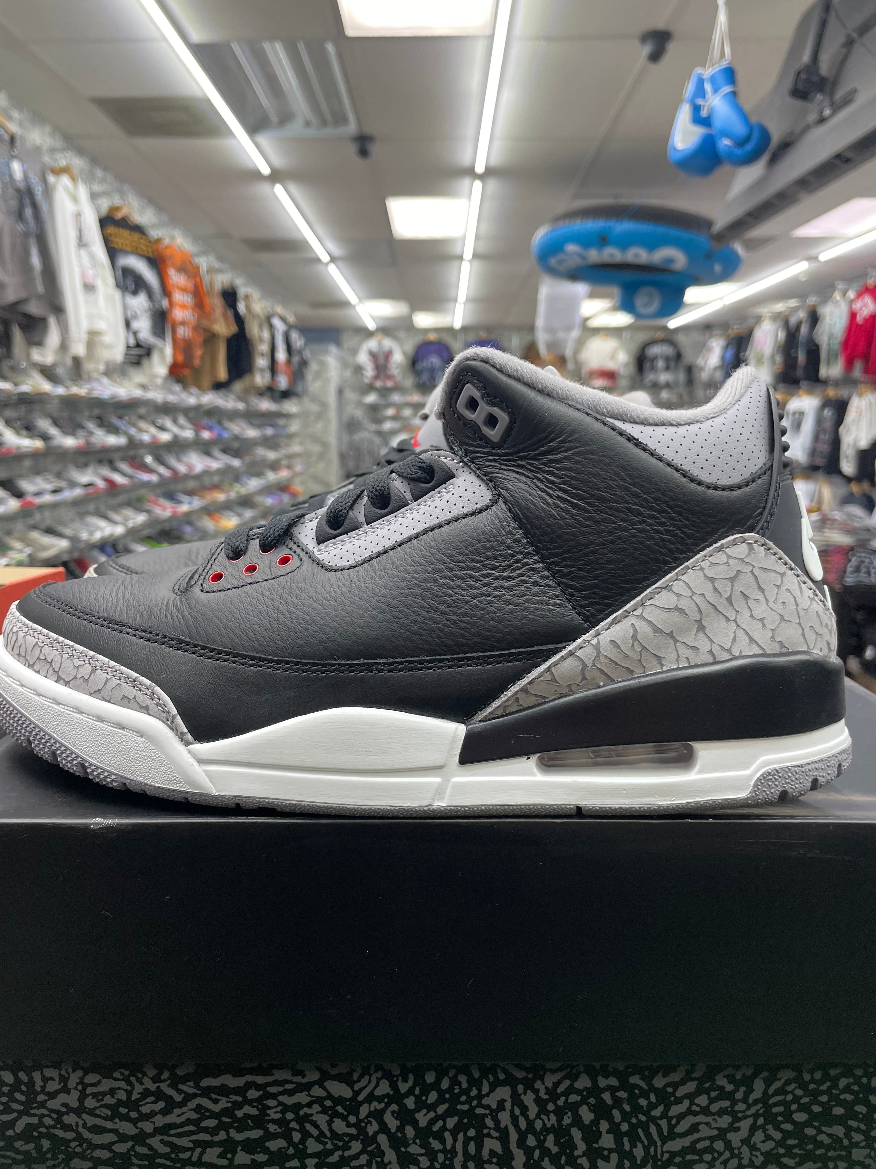 Air Jordan Retro 3 “Black Cement” *Size 10 Preowned*(DN3707-010)