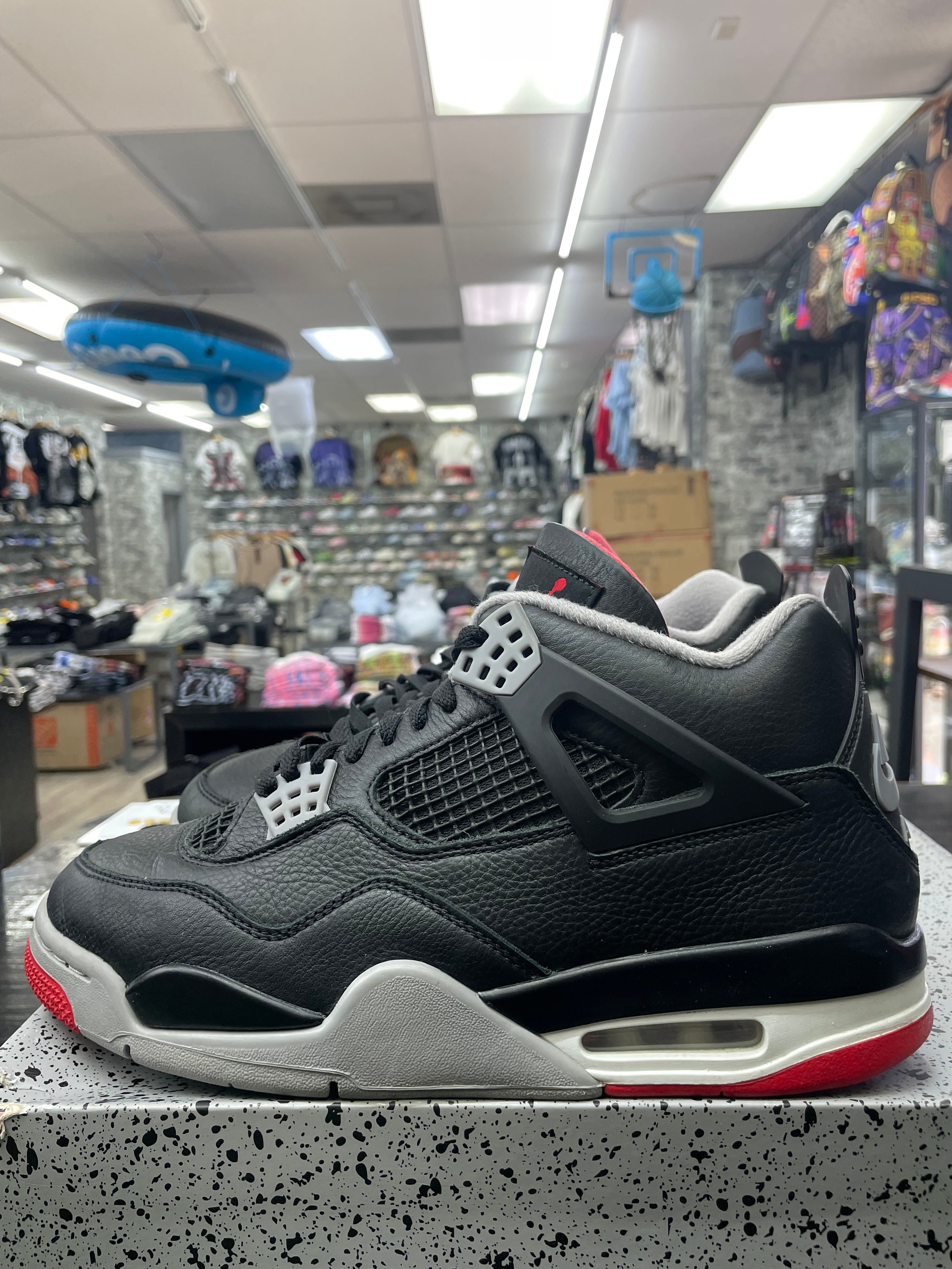 Air Jordan Retro 4 “Bred Reimagined” *Size 10 Preowned* (FV5029-006)