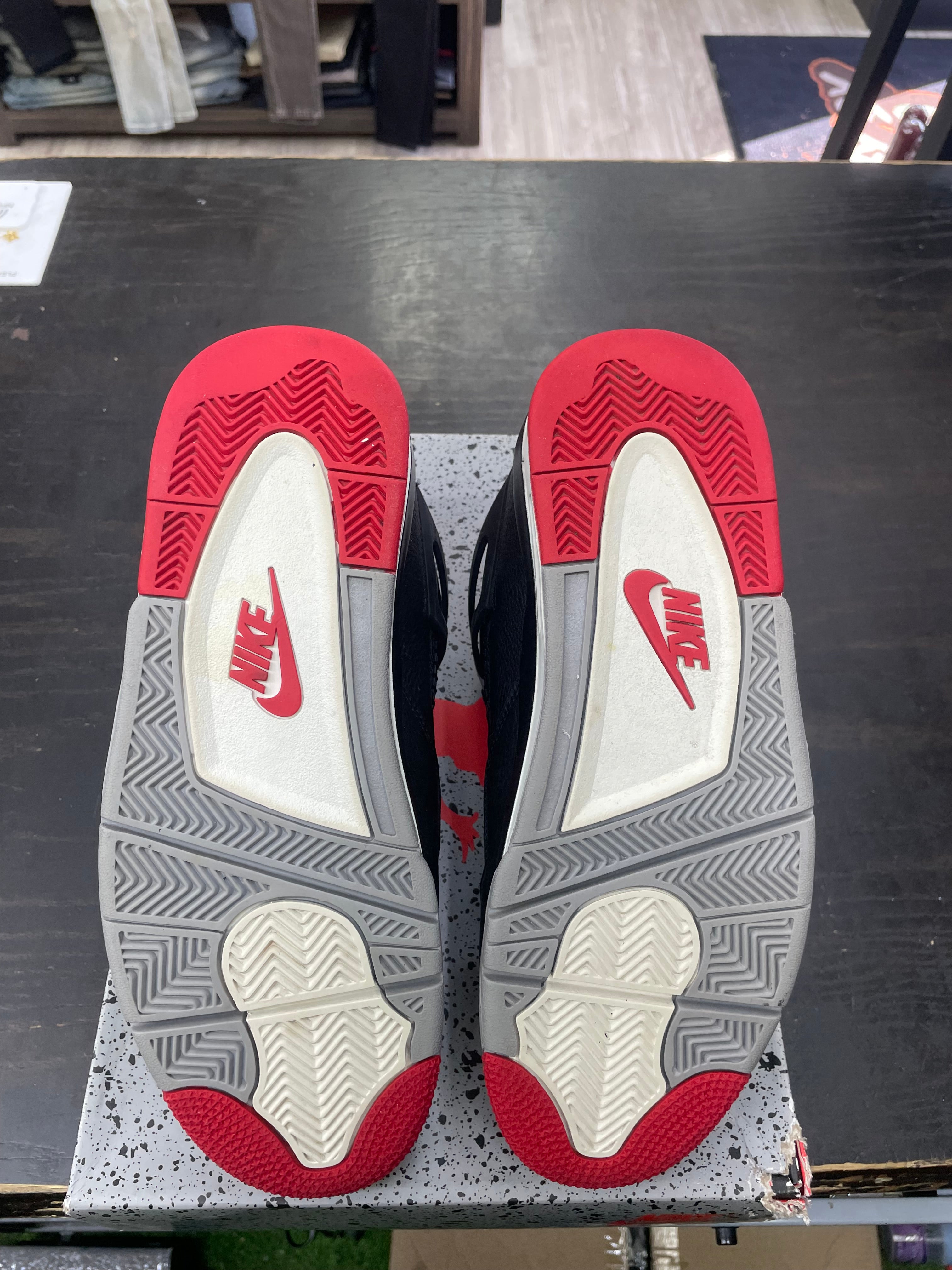 Air Jordan Retro 4 “Bred Reimagined” *Size 10 Preowned* (FV5029-006)