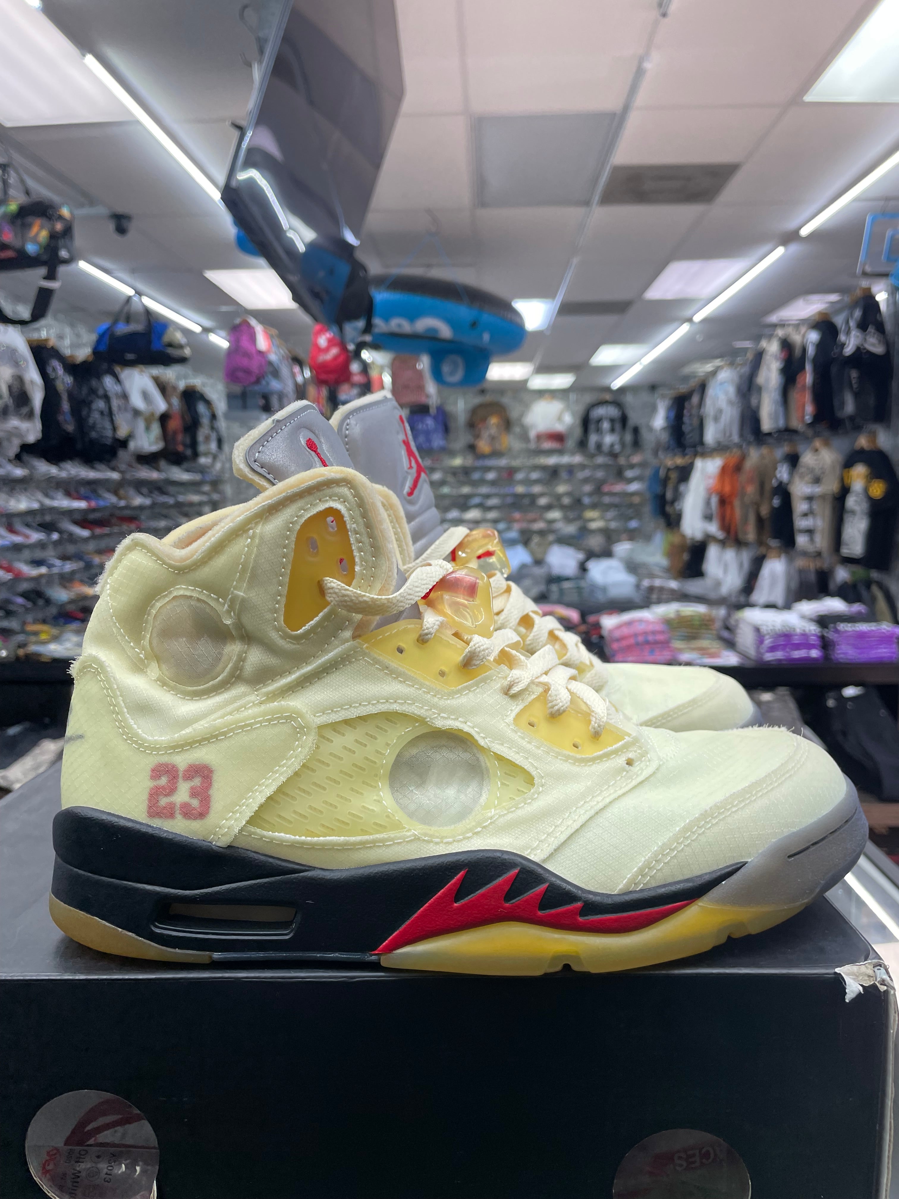 Air Jordan Retro 5 “Off-White Sail” *Size 9 Preowned* (DH8565-100)