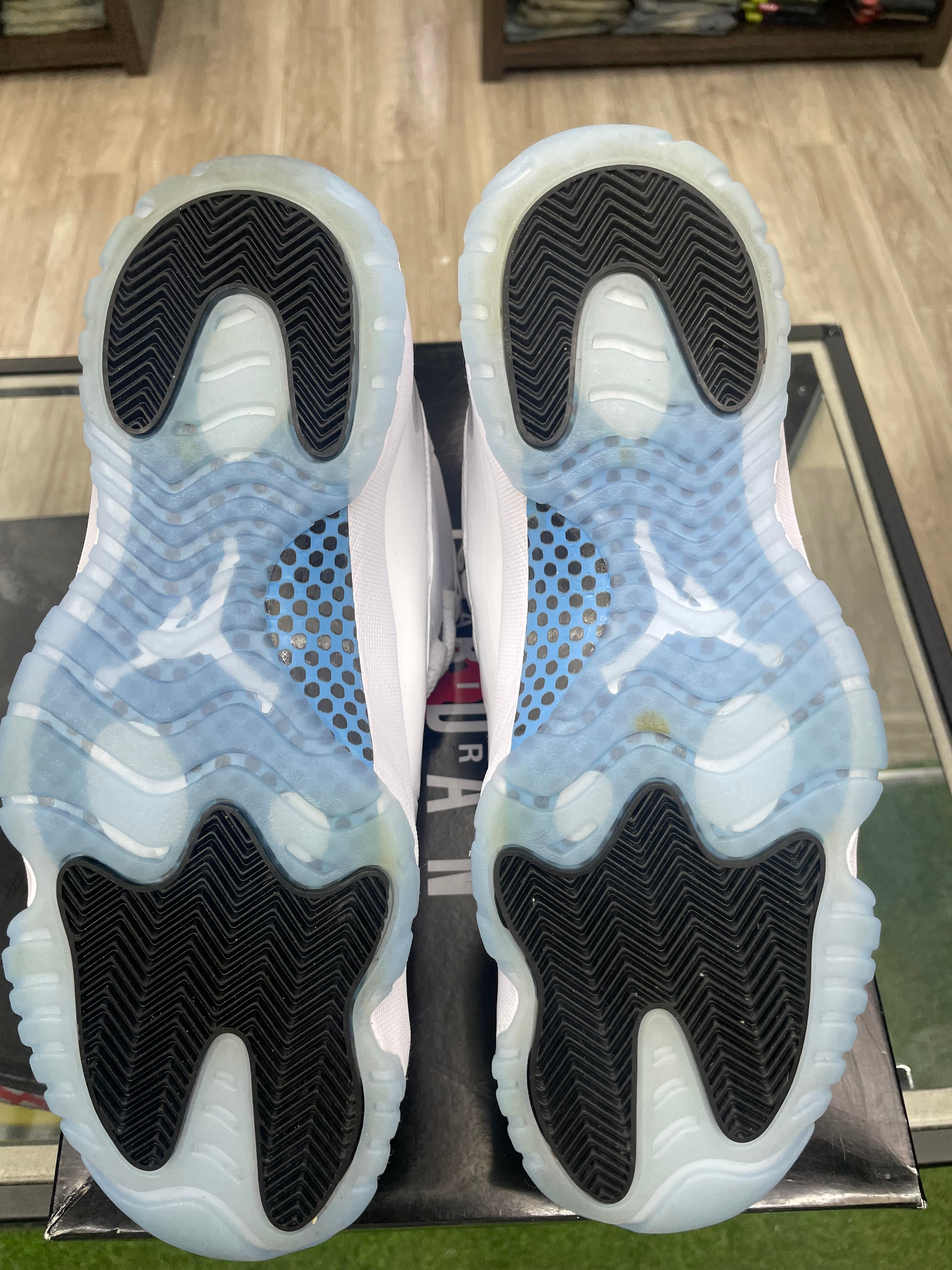 Air Jordan Retro 11 “Legend Blue” *Size 12 Preowned* (CT8012-104)