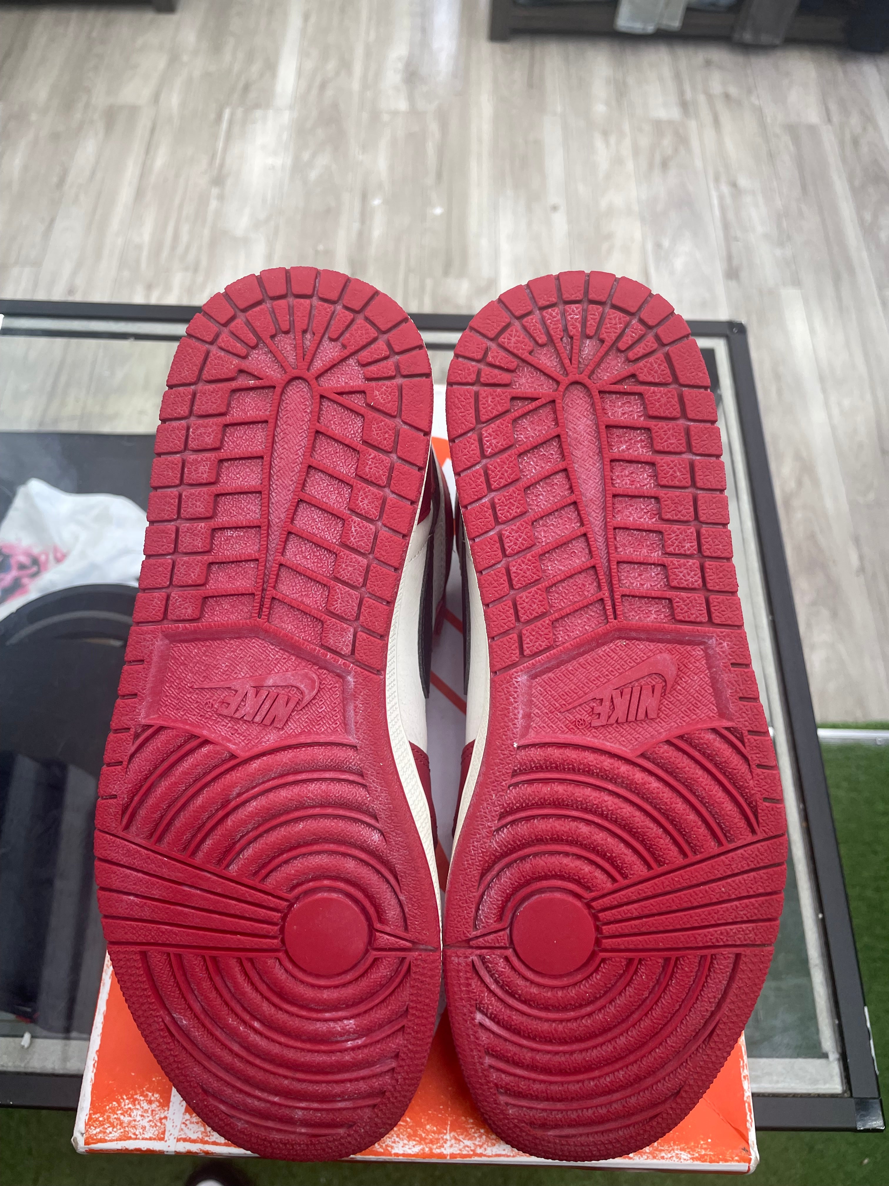 Air Jordan 1 “Chicago Lost And Found” *Size 9.5 Preowned* (DZ5485-612)