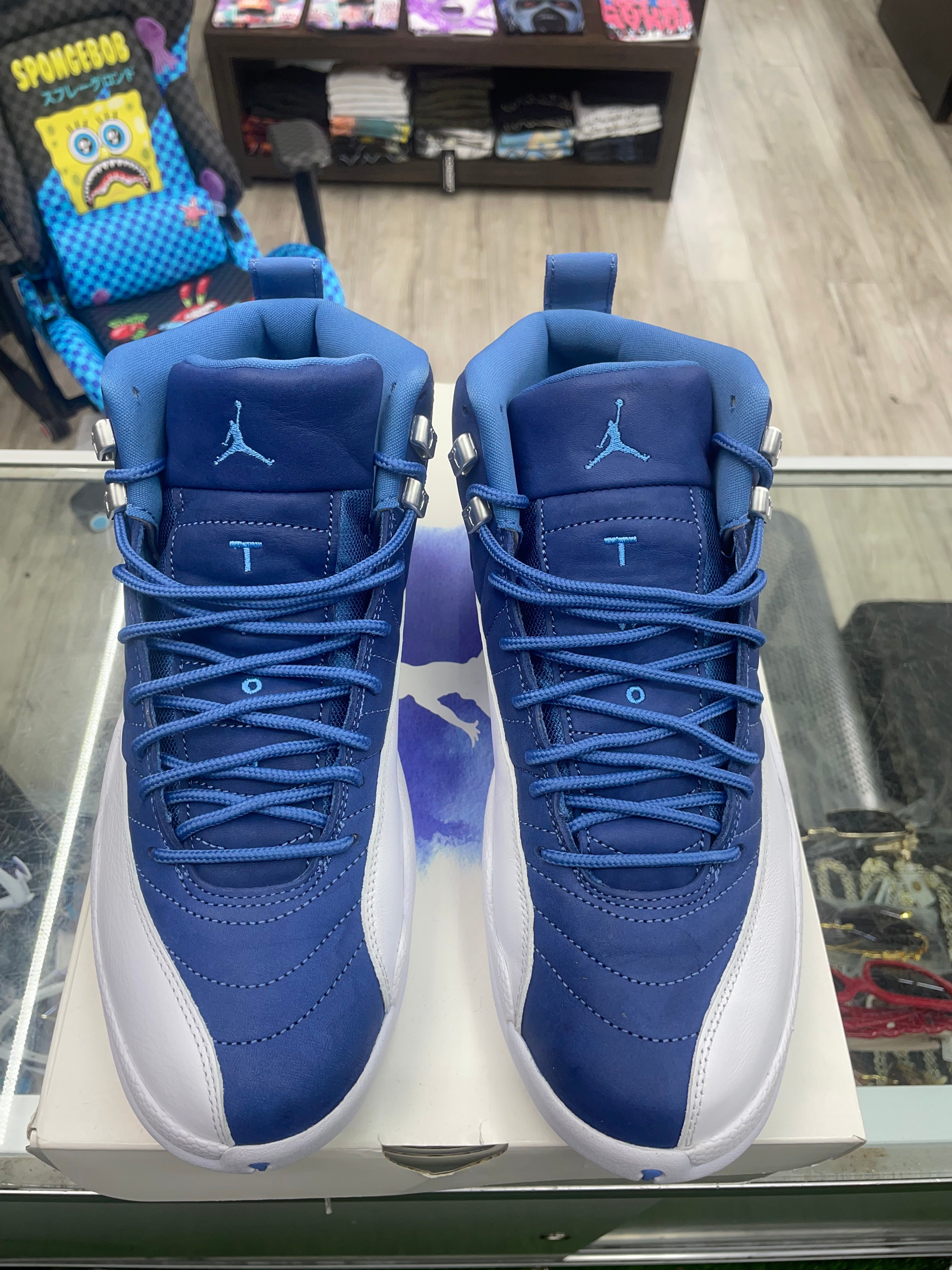 Air Jordan Retro 12 “Indigo” *Size 10.5 Preowned* (130690-404)