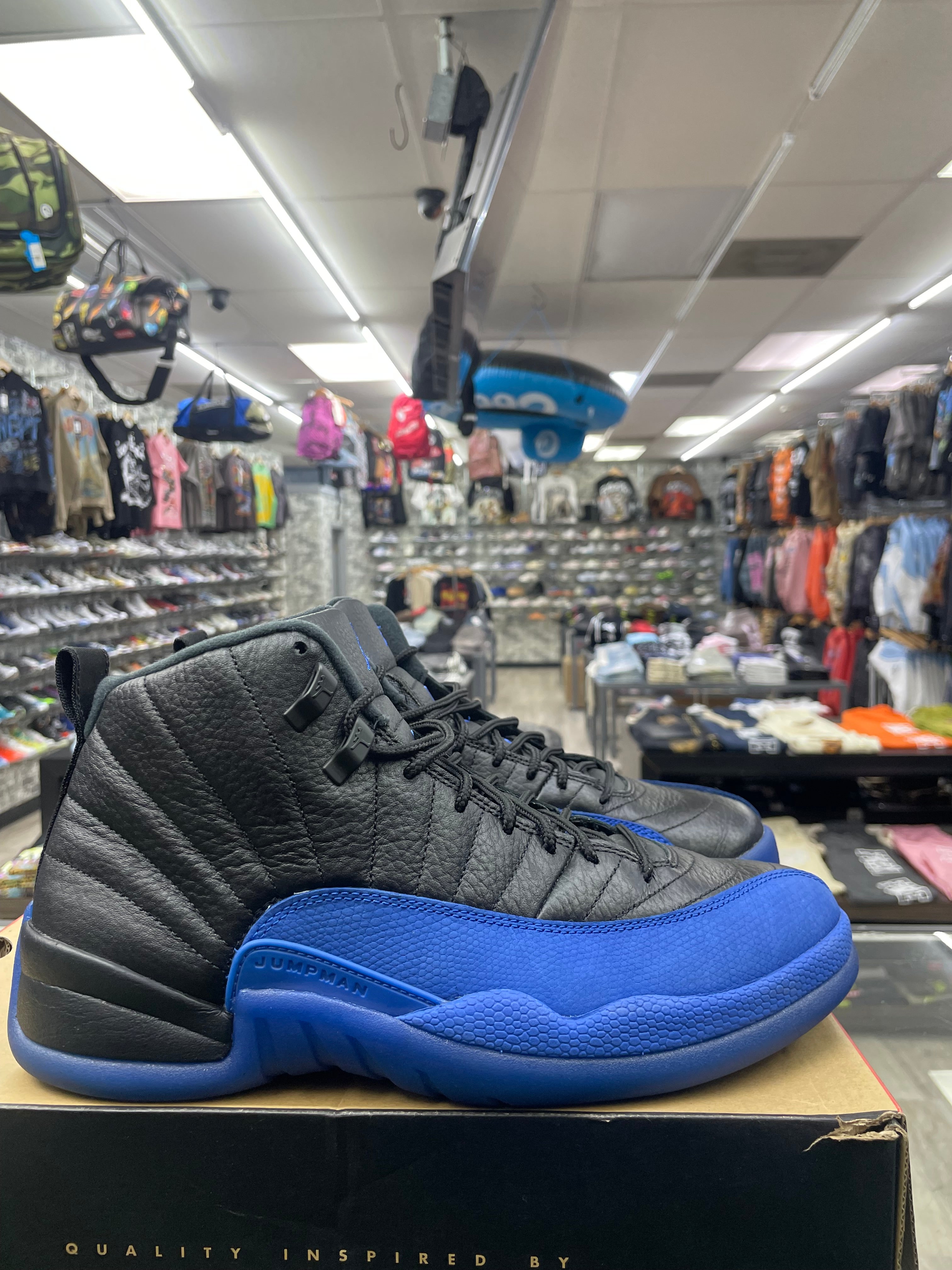 Air Jordan Retro 12 “Black Game Royal” *Size 10 Preowned*