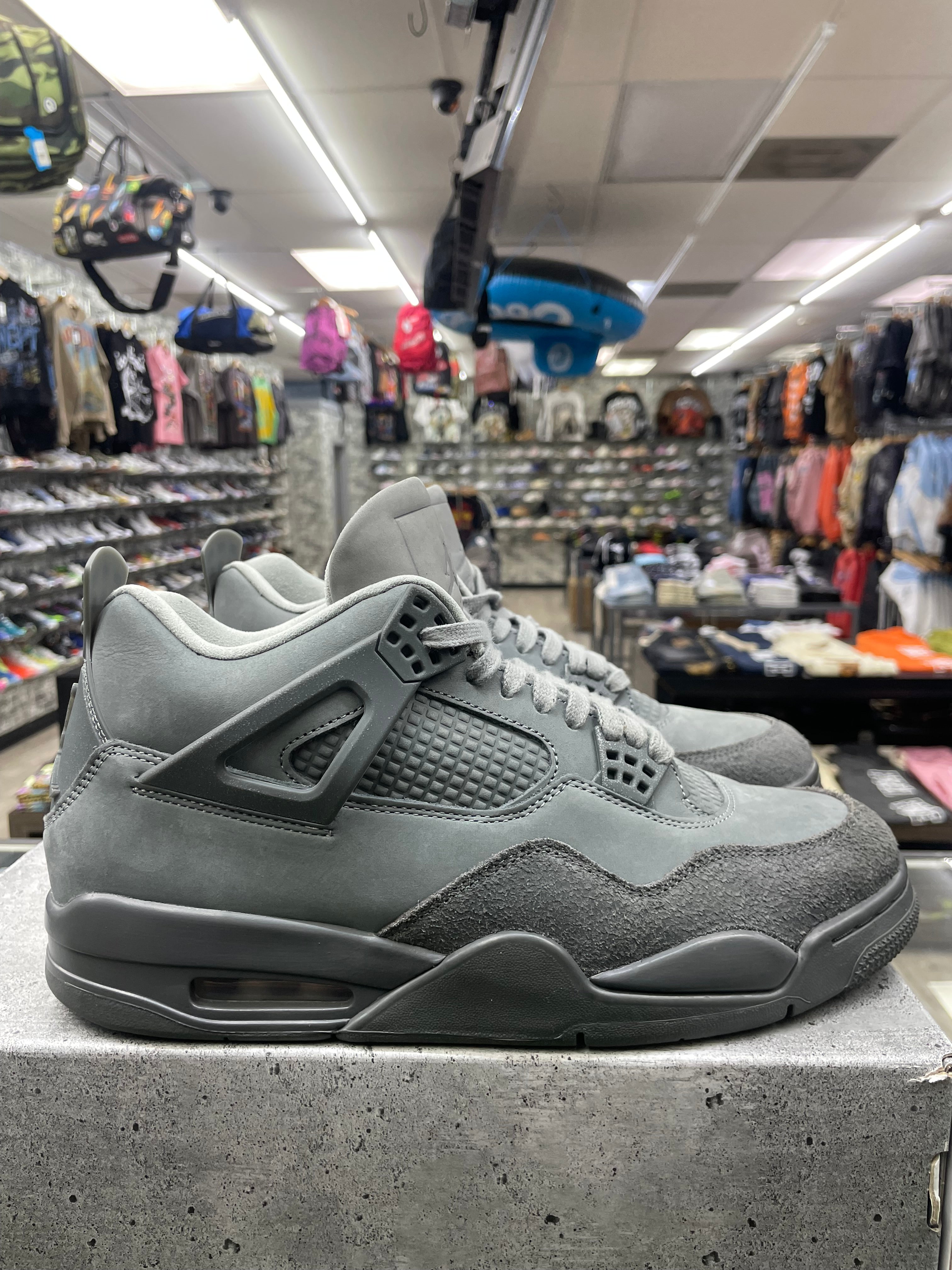 Air Jordan Retro 4 “Paris Olympic Wet Cement” *Size 10.5 Preowned*