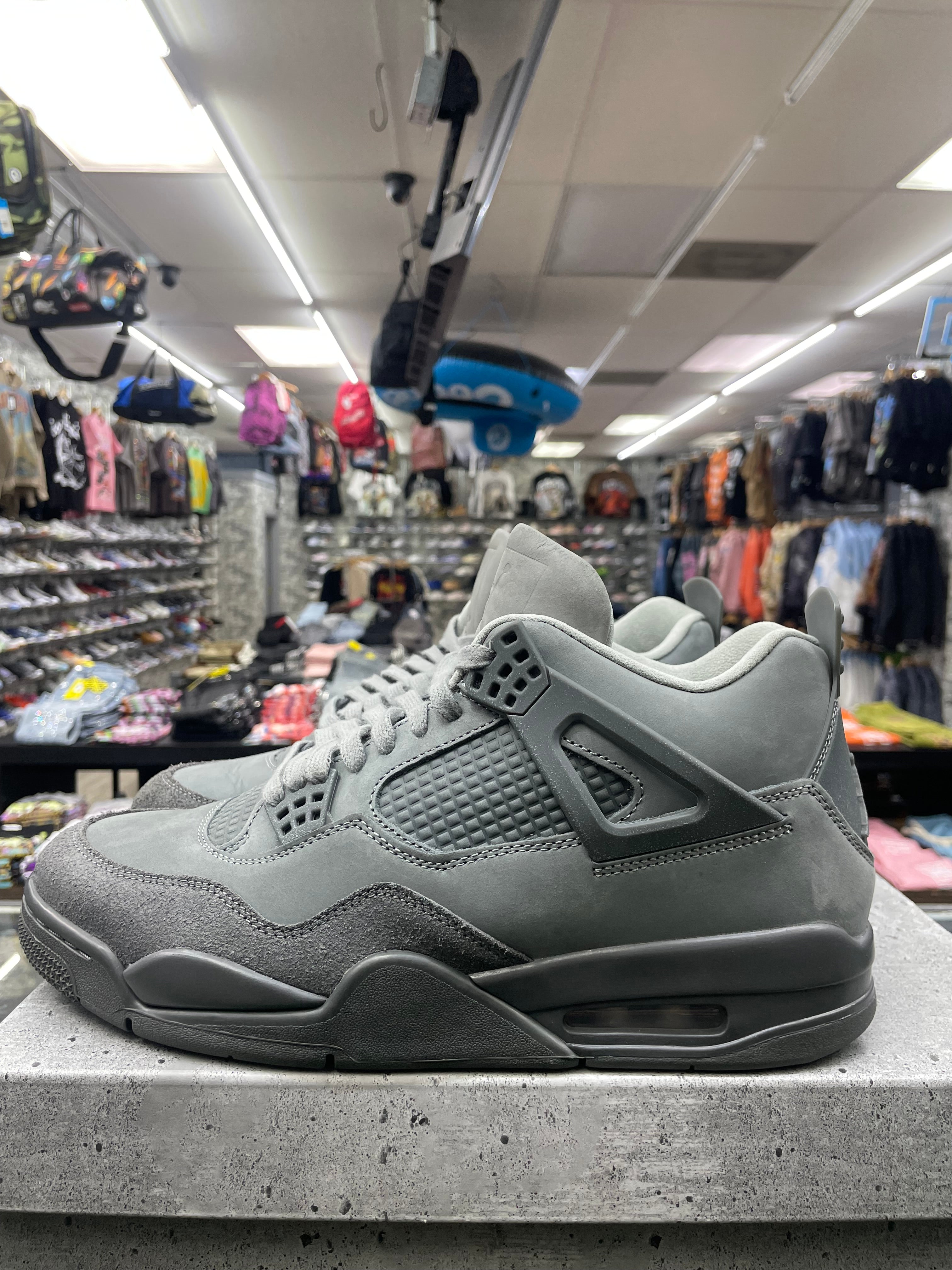 Air Jordan Retro 4 “Paris Olympic Wet Cement” *Size 10.5 Preowned*