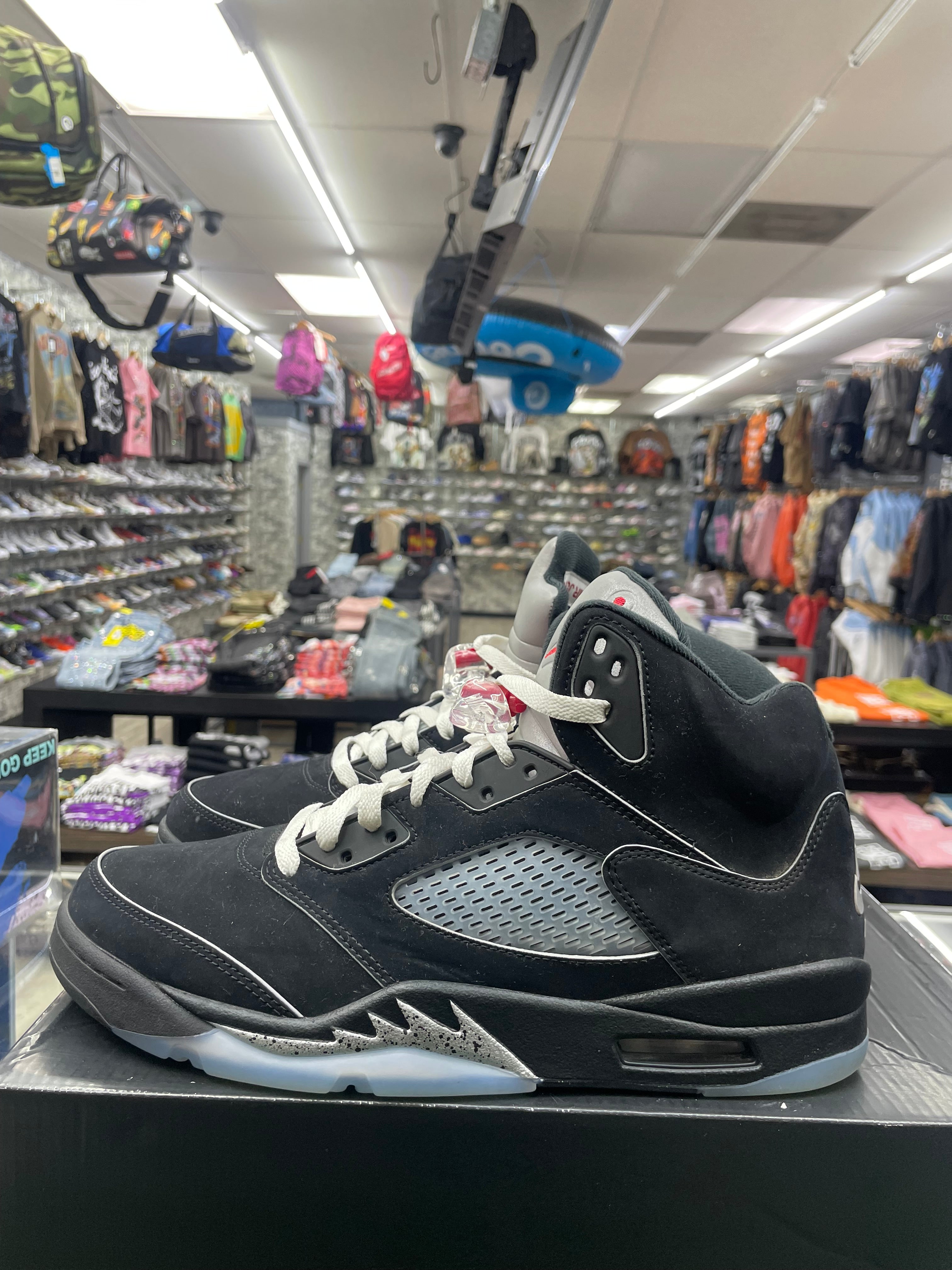 Air Jordan Retro 5 “Black Metallic Reimagined” *Size 11.5 Preowned*