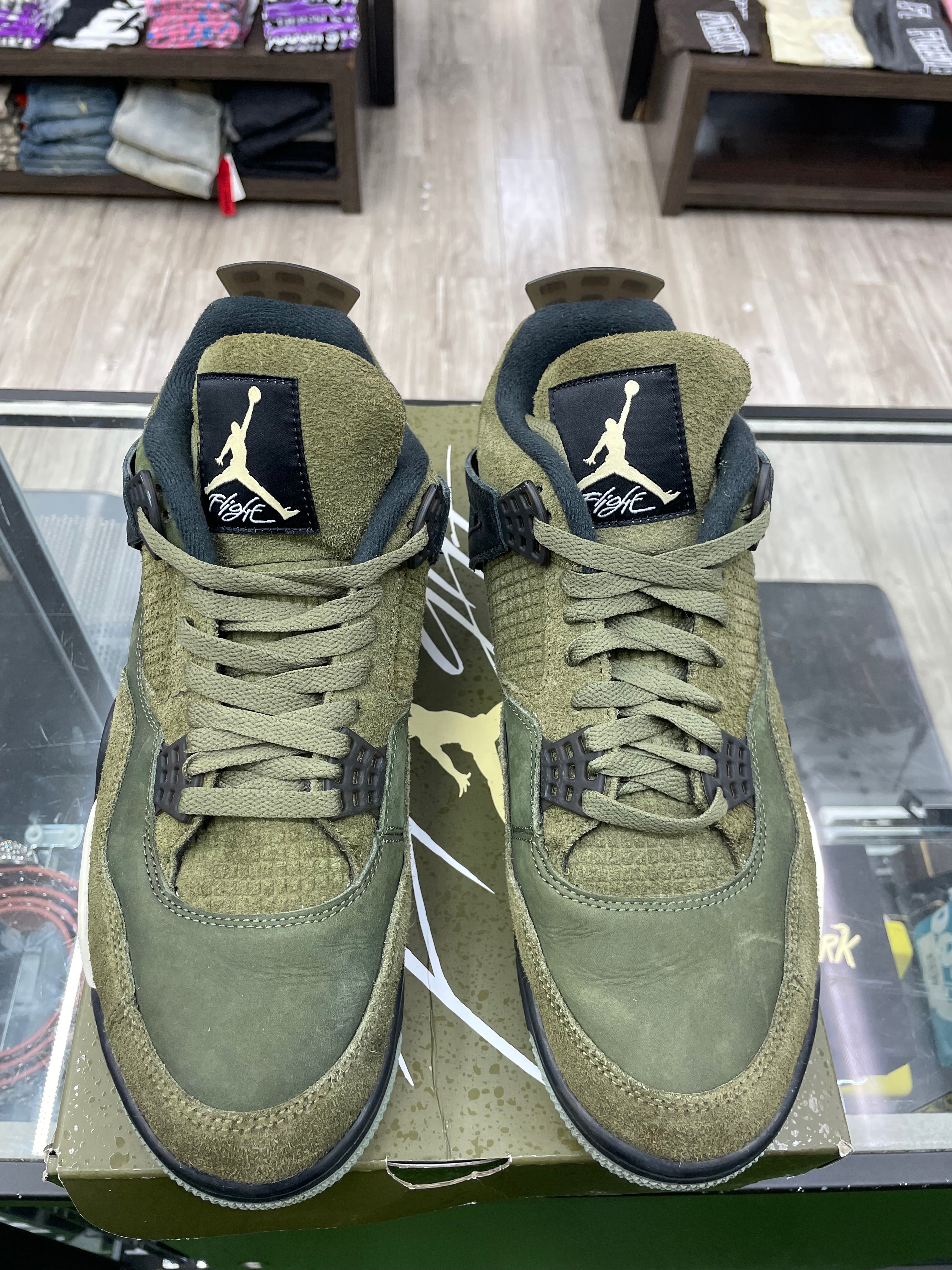 Air Jordan Retro 4 “Craft Medium Olive *Size 11 Preowned*