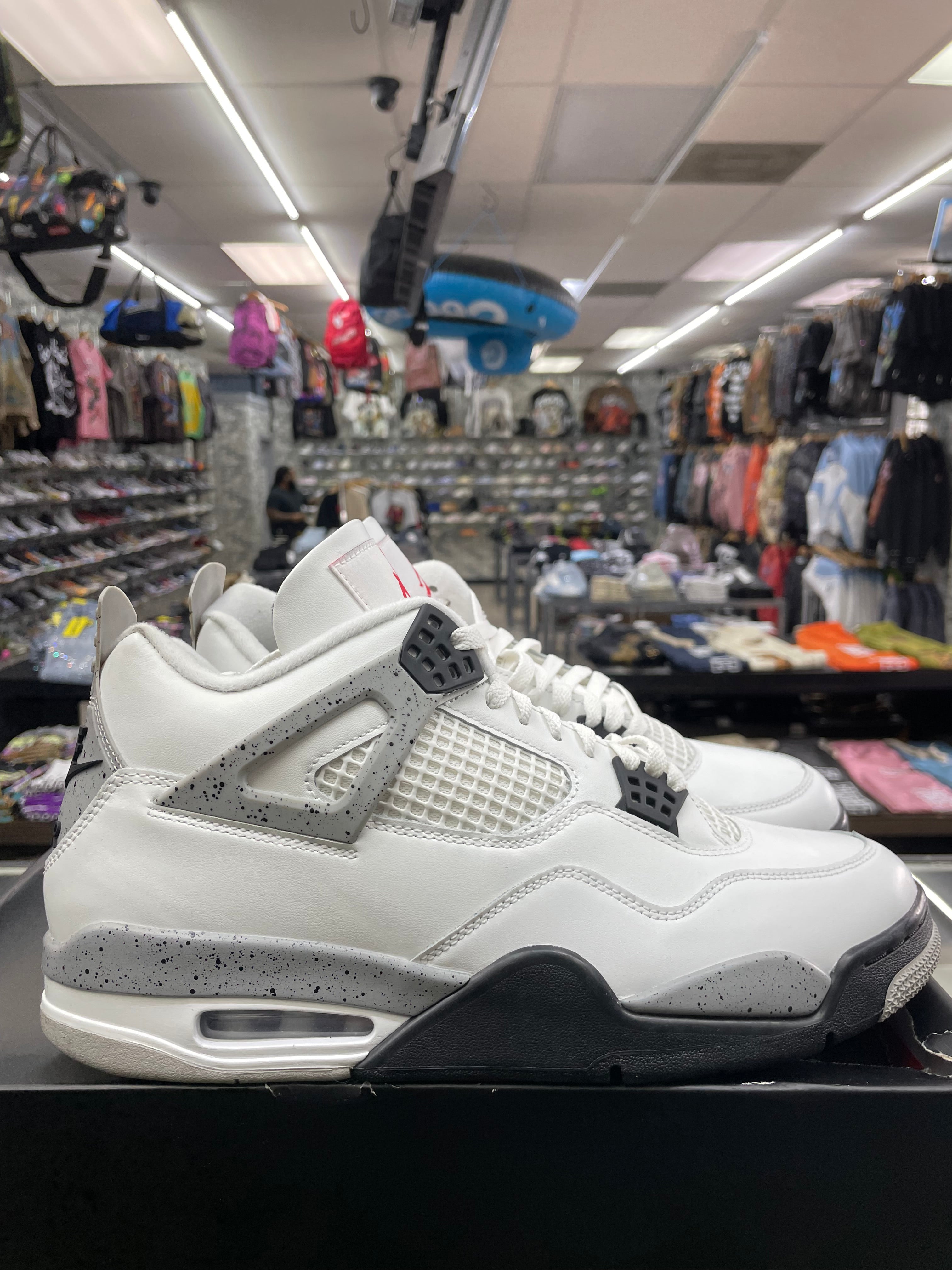 Air Jordan Retro 4 “White Cement” *Size 12 Preowned*