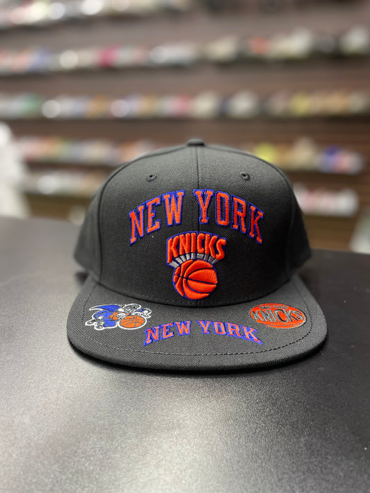 Mitchell & Ness Snapback "New York Knicks" (Black)