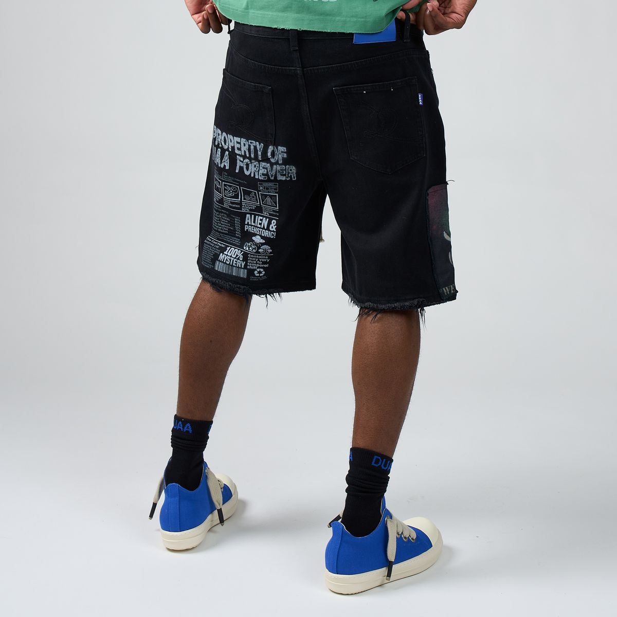 Duaa “UFO BLACK SHORT" Shorts