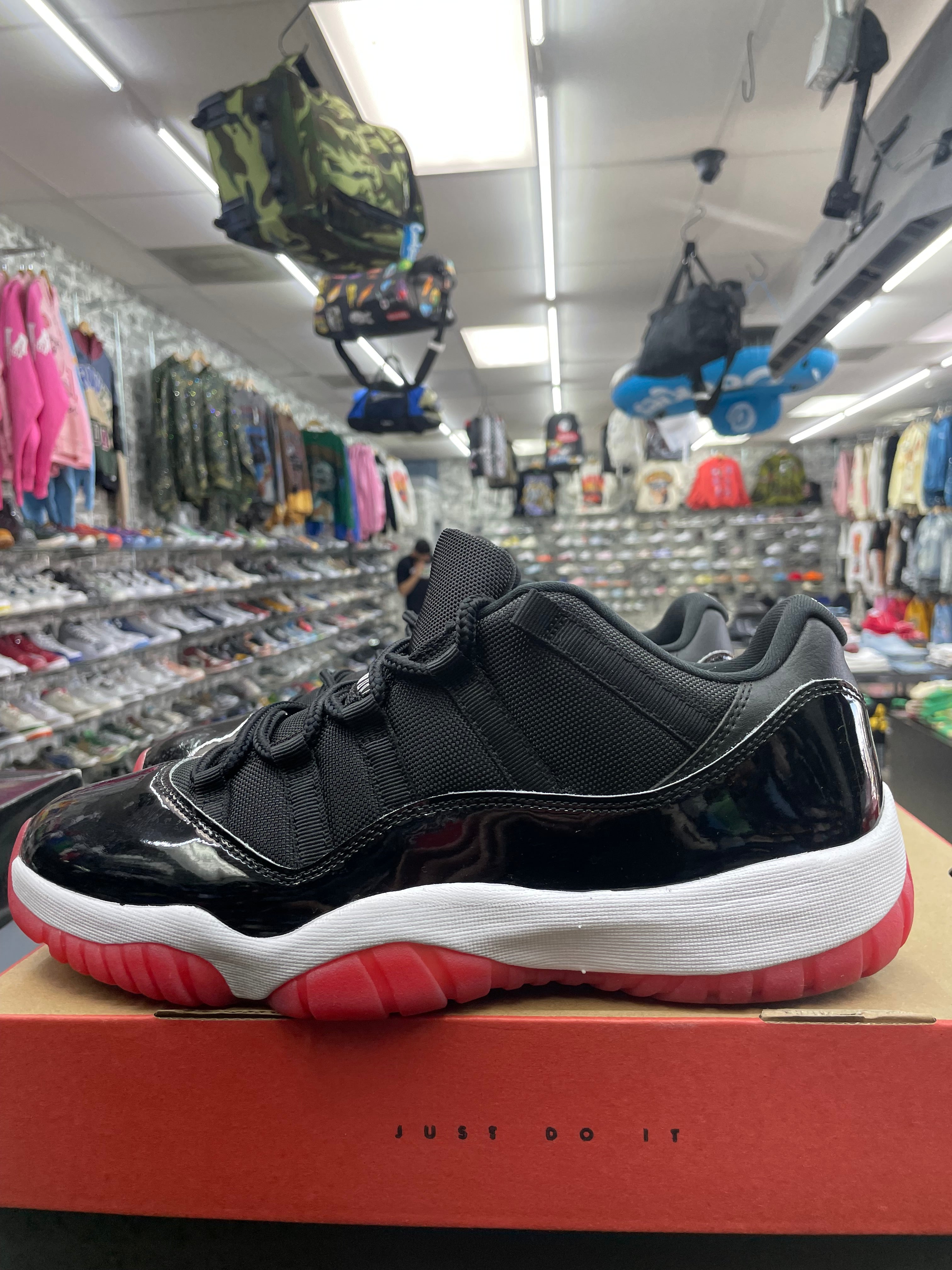 Air Jordan Retro 11 "Bred" *Size 12 Preowned*