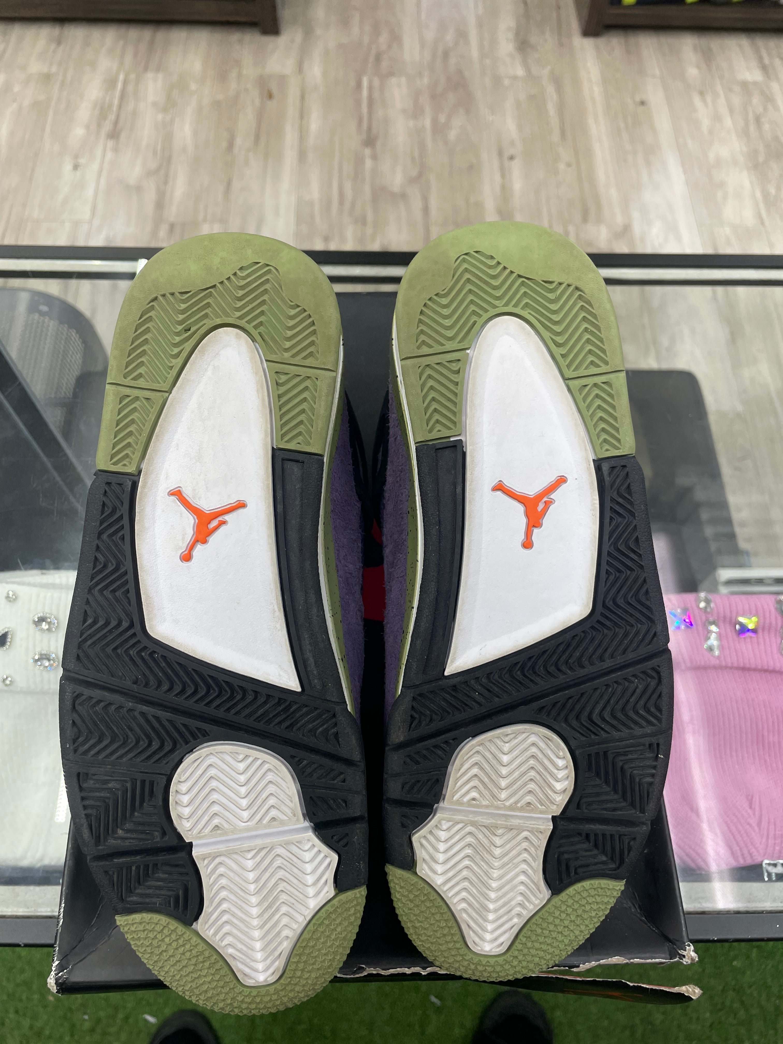 Air Jordan Retro 4 “Canyon Purple” *Size 9.5 Preowned*