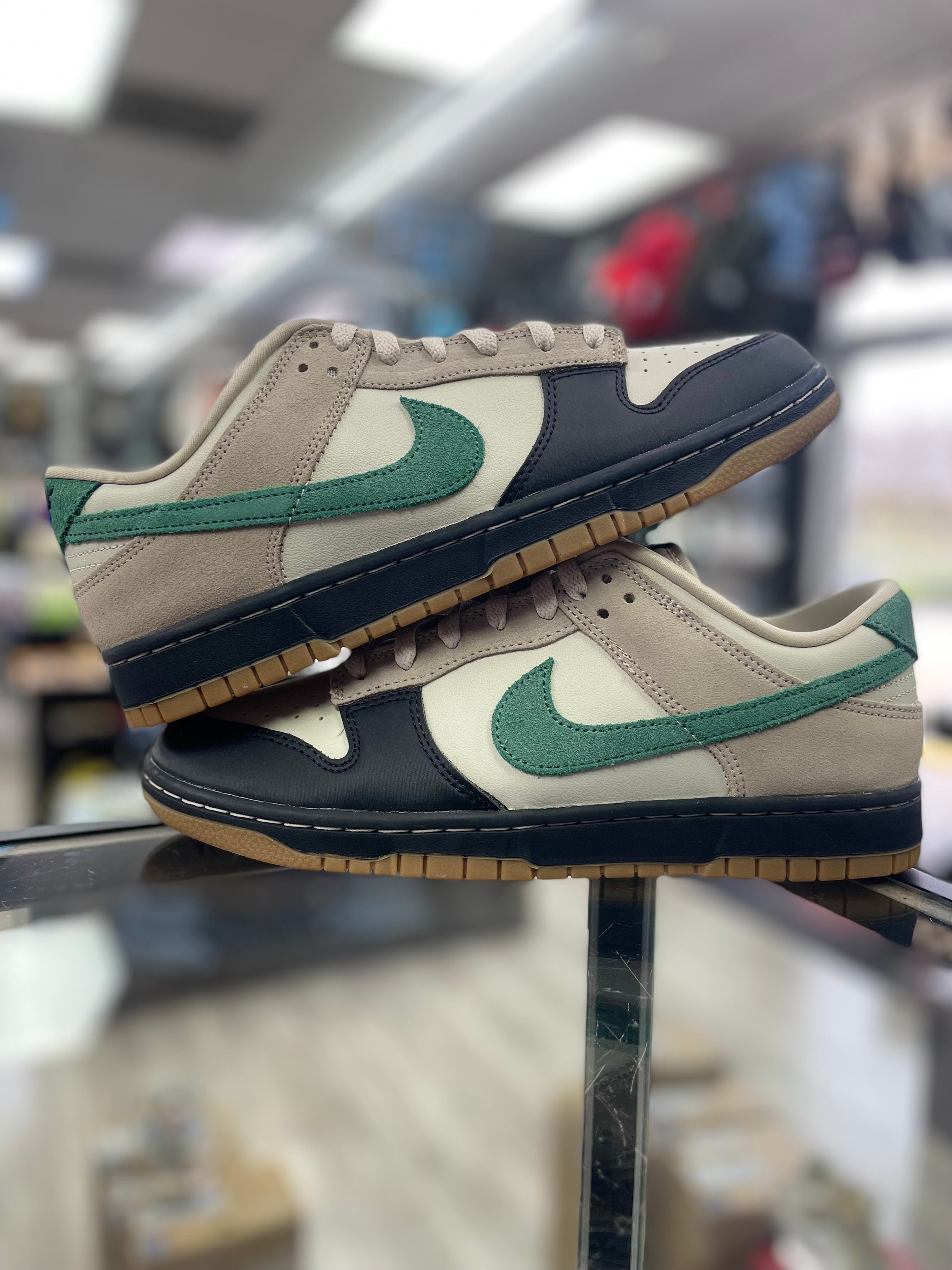 Nike Dunk Low “Light Orewood Brown Bicoatal”