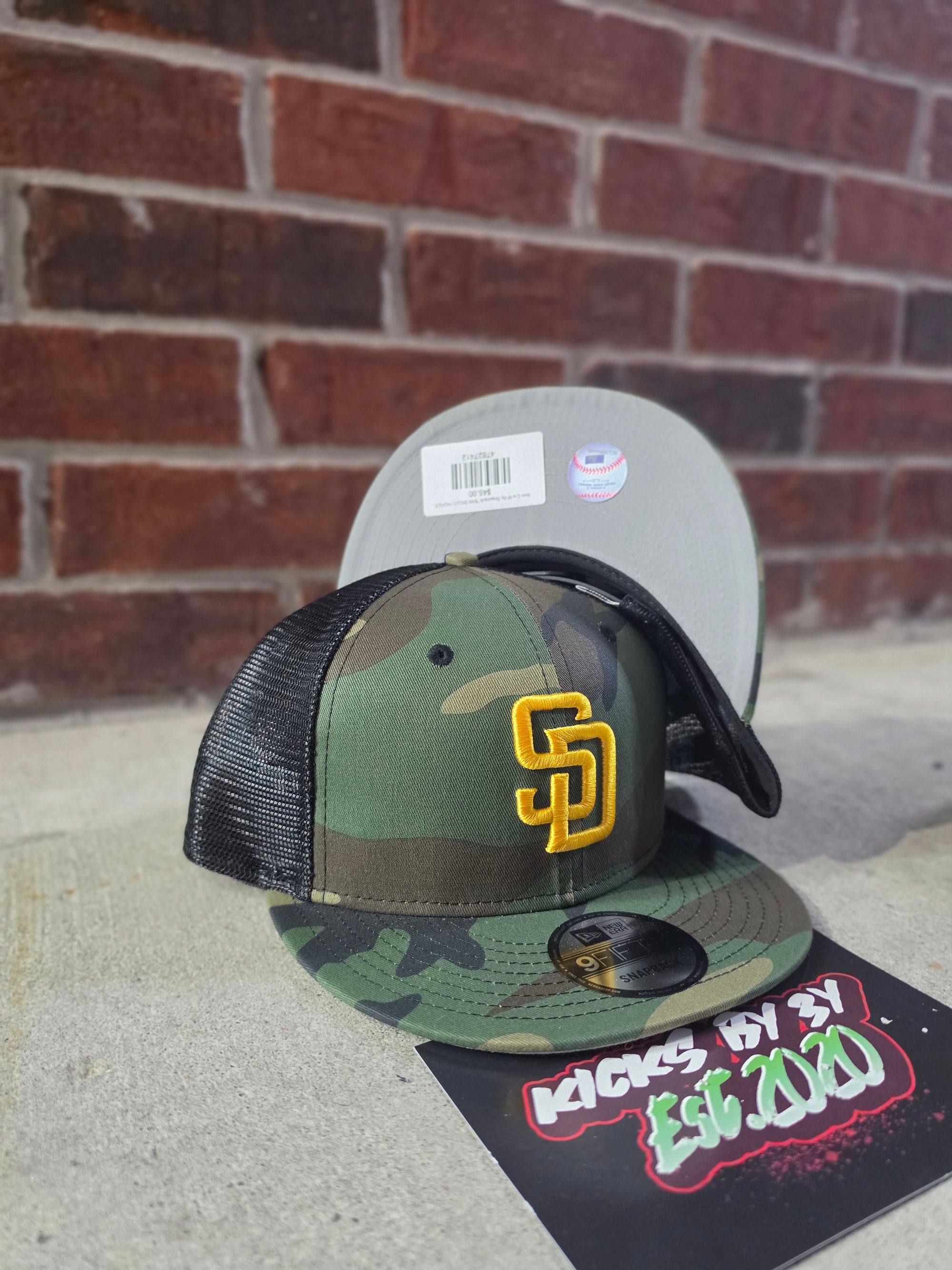 New Era 9Fifty Snapback "SAN DIEGO PADRES" CAMO TRUCKER 60402080