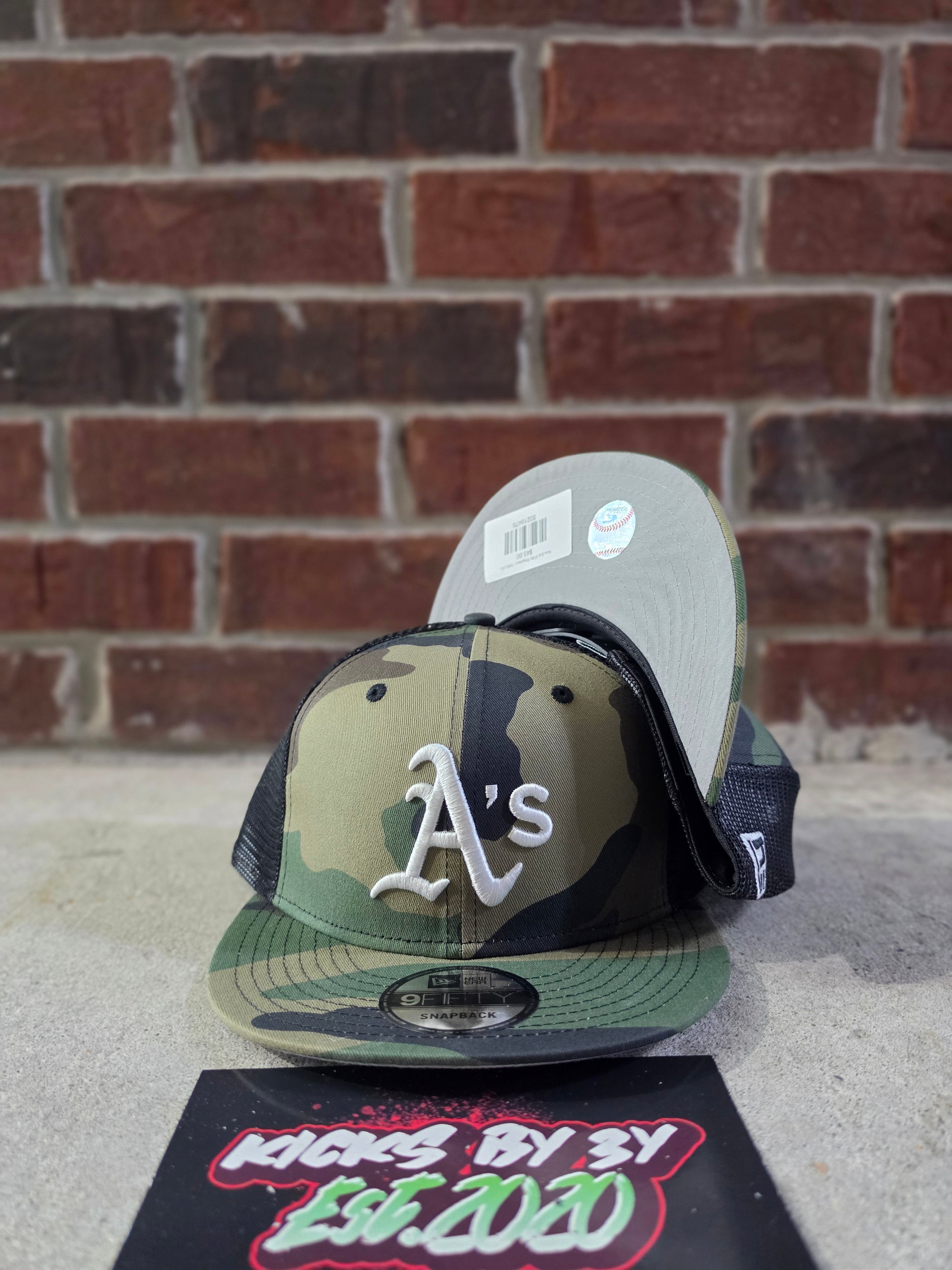 New Era 9Fifty Snapback "OAKLAND ATHLETICS" CAMO TRUCKER 60402088