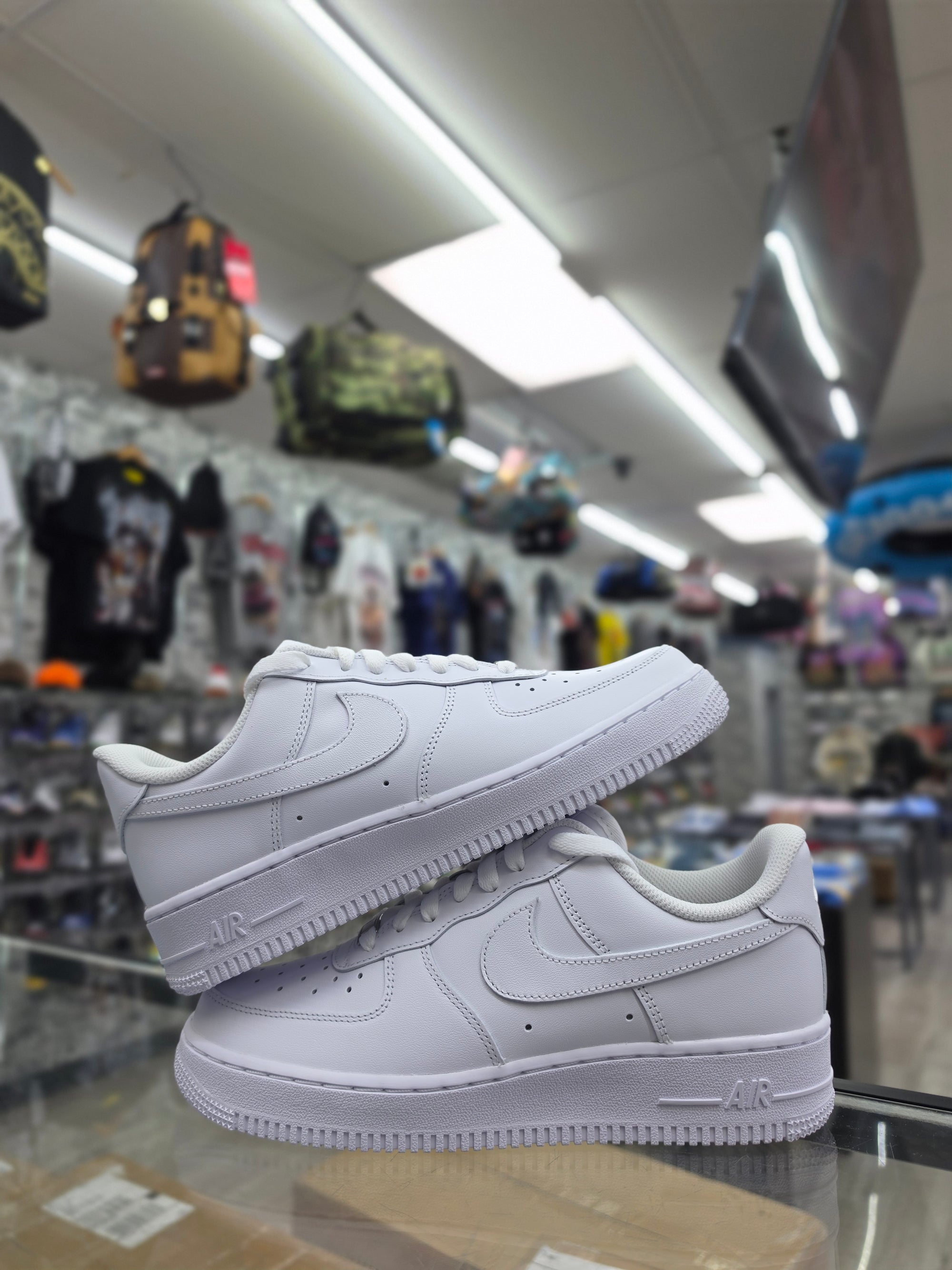 Nike Air Force 1 Low "Triple White" DD8959-100 (GS)