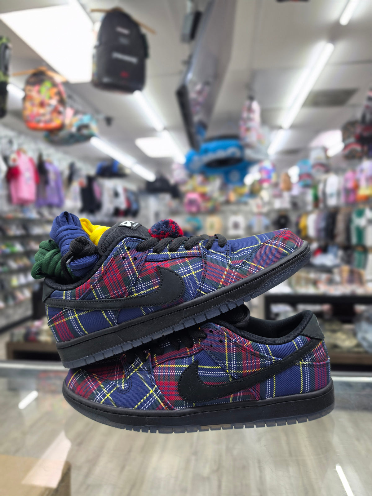 Nike Dunk Low SB "Nardwuar" II1493-600