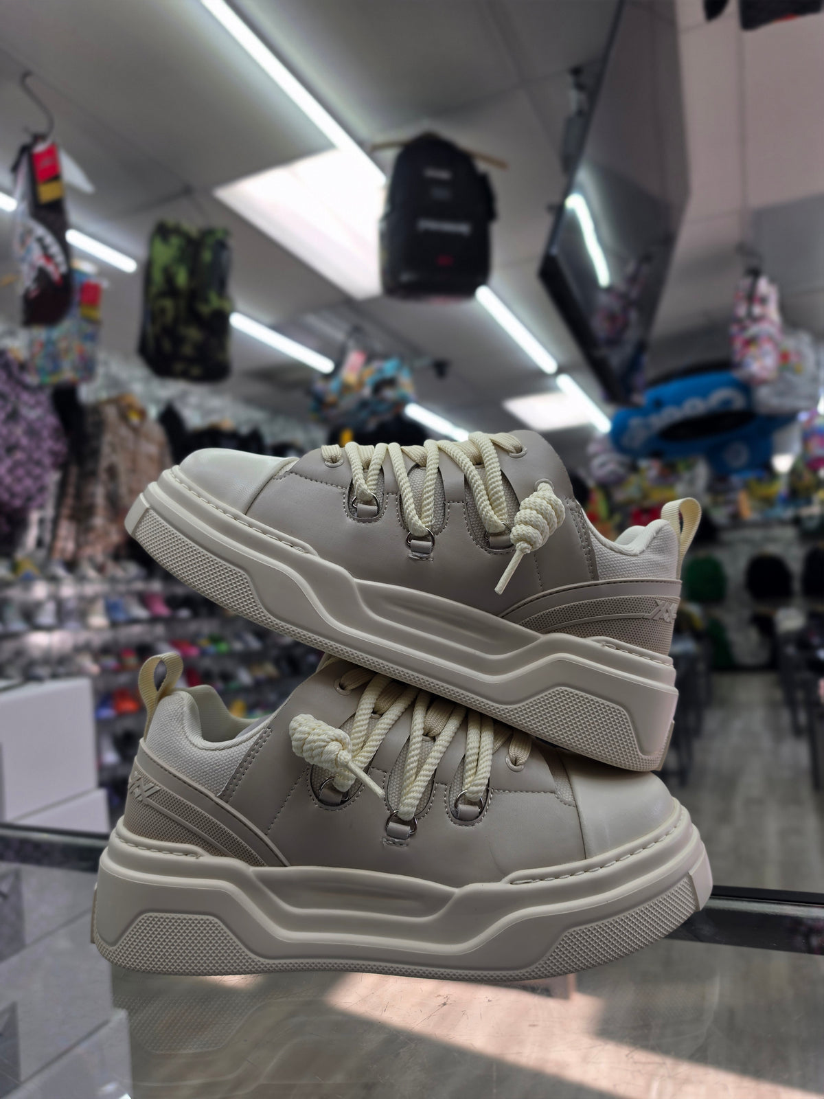 Javi Lunar "Cream"