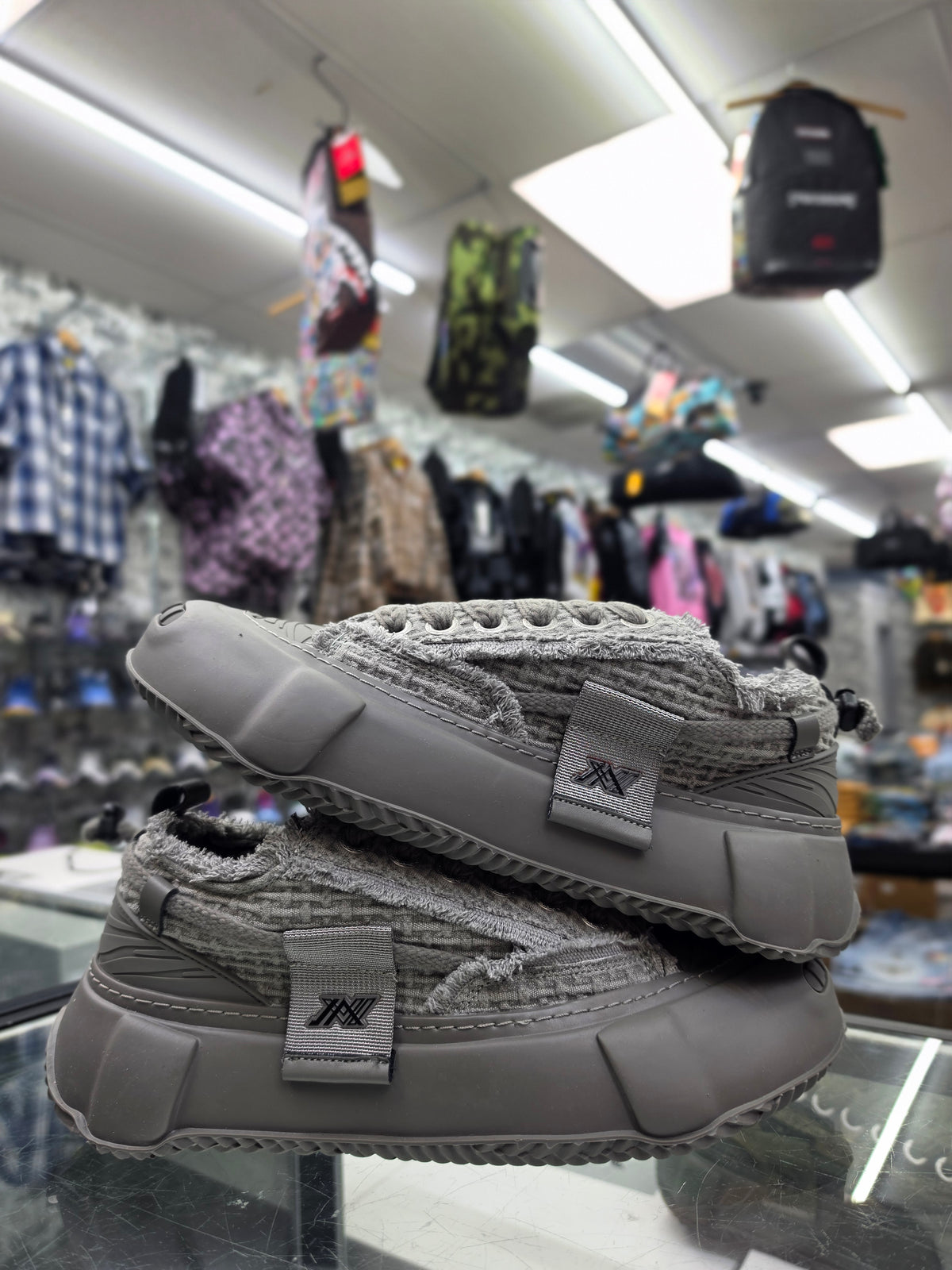 Javi Elevate "Triple Grey"