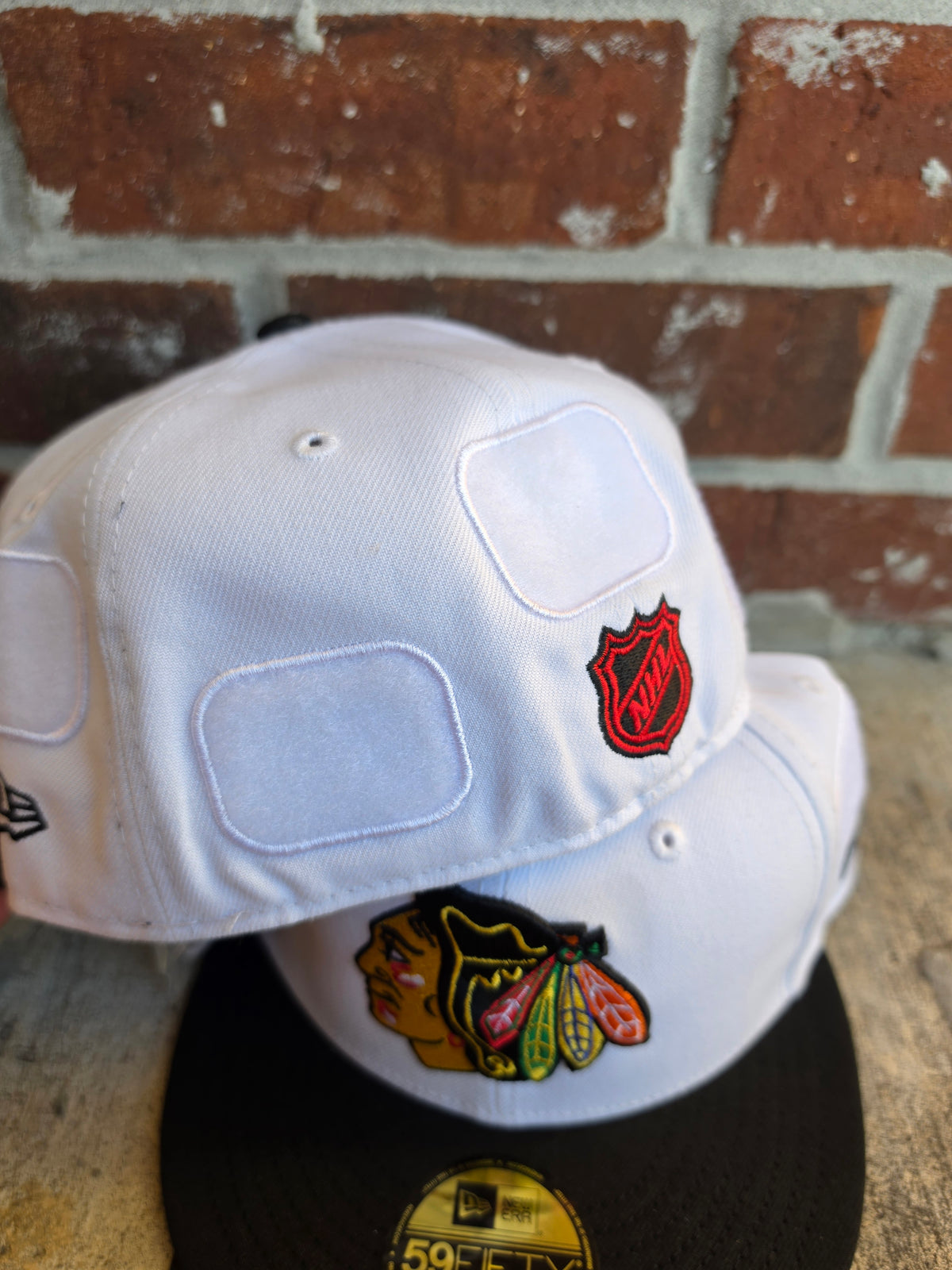 New Era 59Fifty Fitted  "CHICAGO BLACKHAWKS" 60968009 PATCHES PACK