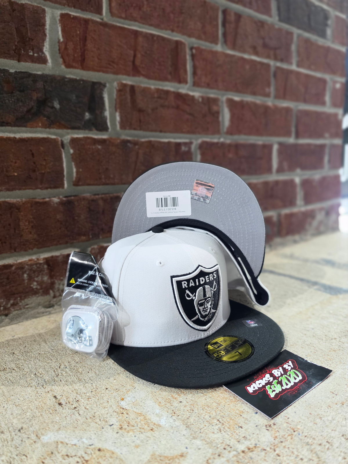 New Era 59Fifty Fitted  "Las Vegas Raiders" 60968017 PATCHES PACK