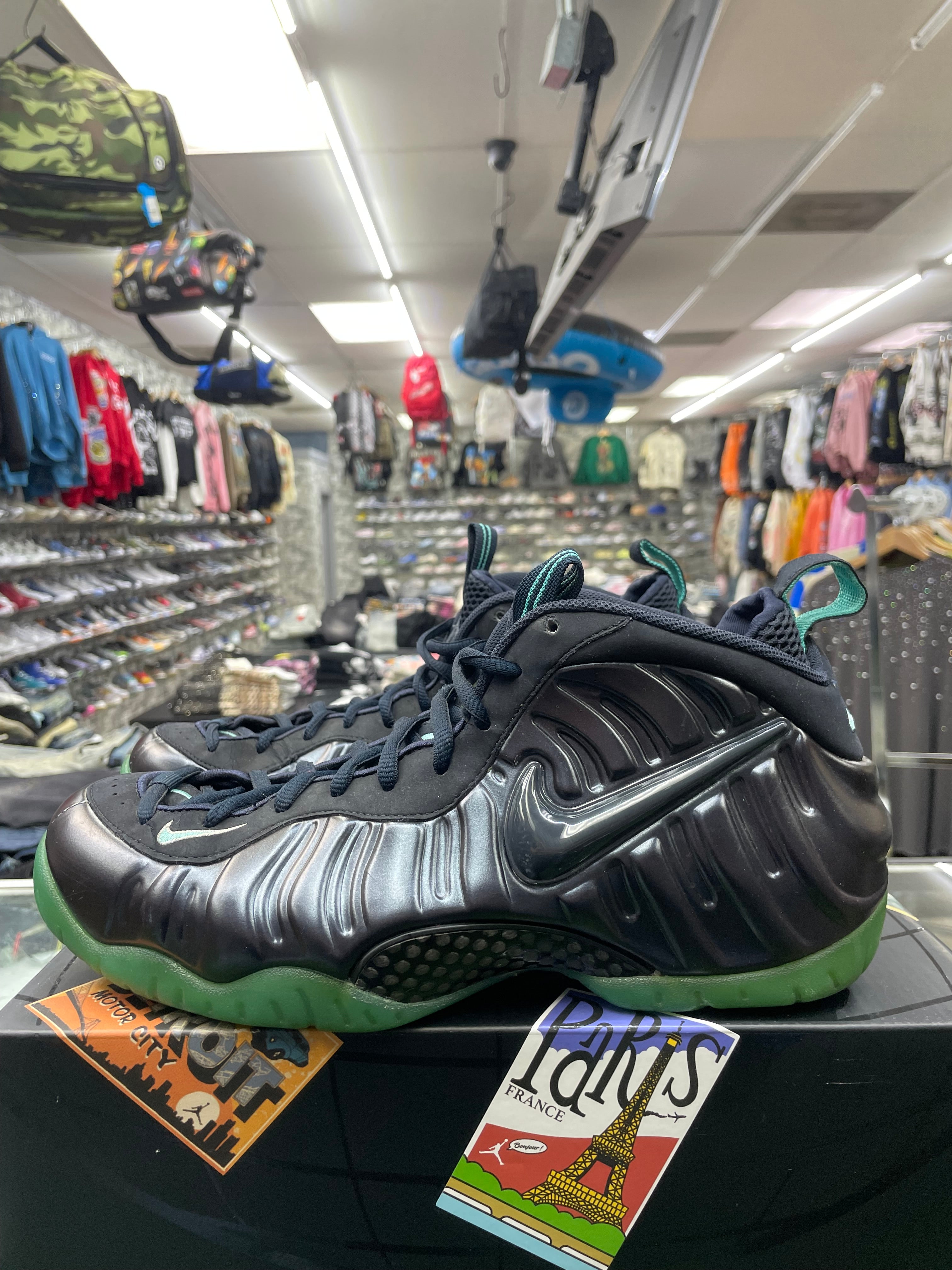 Nike Air Foamposite Pro “Dark Obisidian ” *Size 11 Preowned*