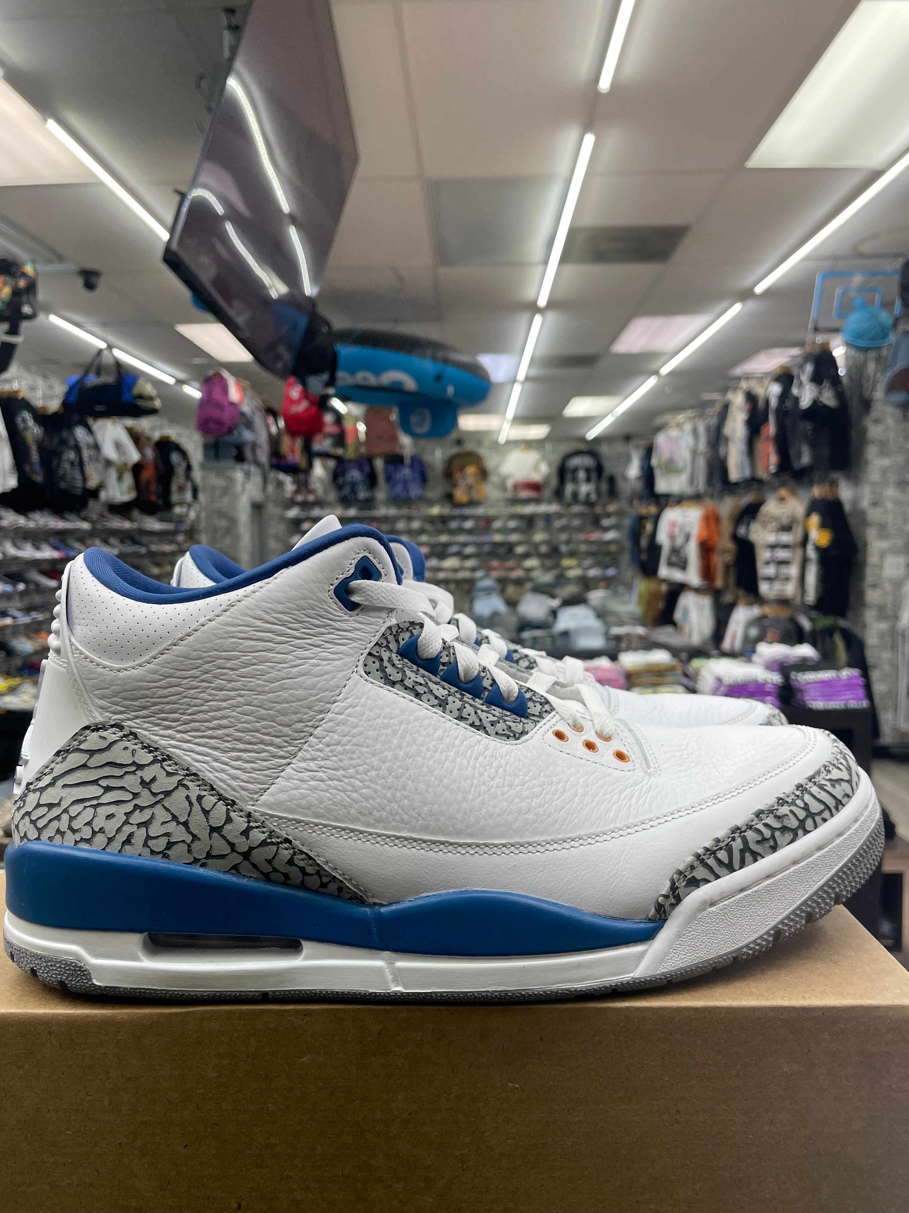 Air Jordan Retro 3 “Wizards” *Size 12.5 Preowned* (CT8532-148)