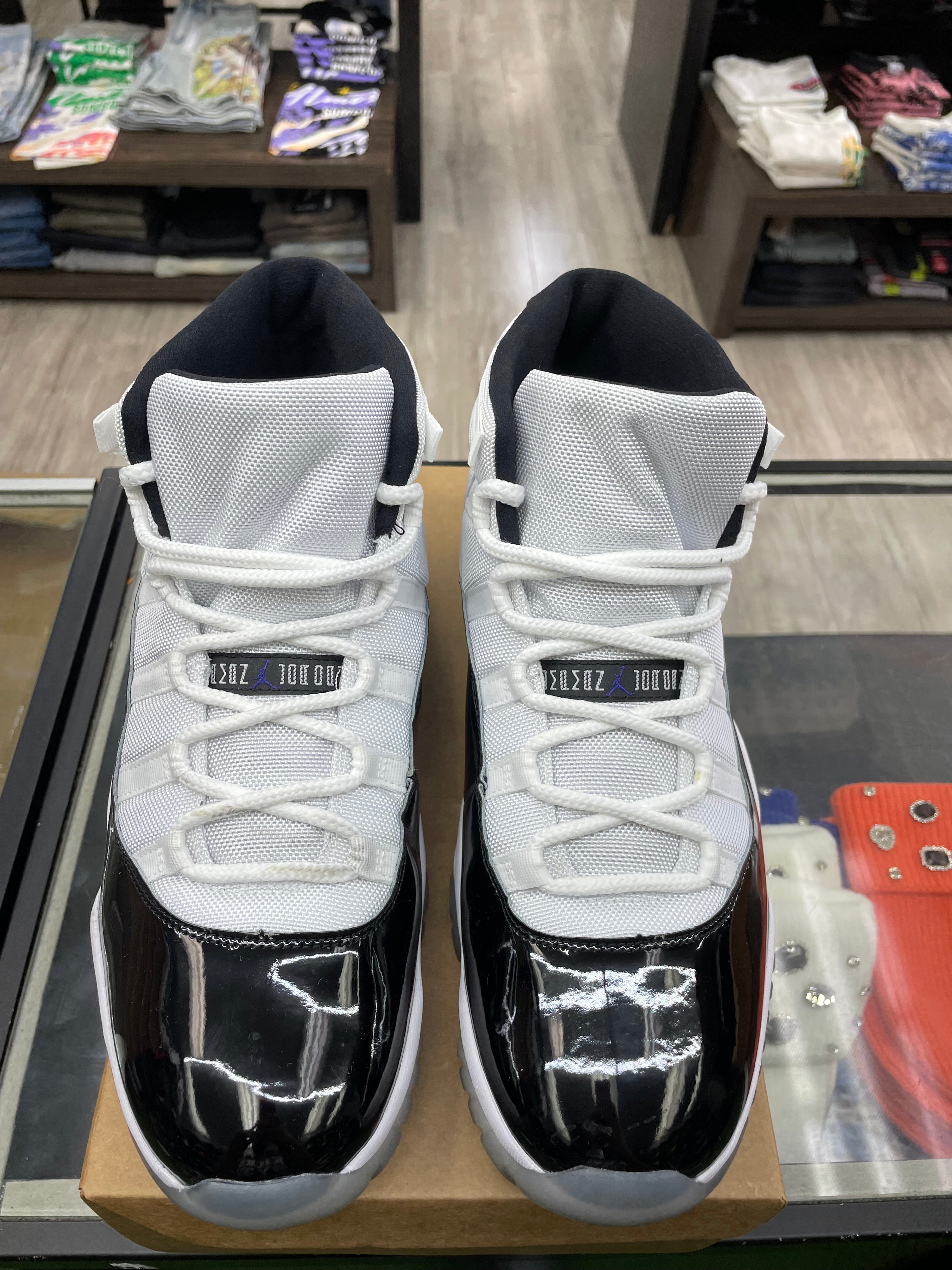 Air Jordan Retro 11 “Concord” *Size 13 Preowned*