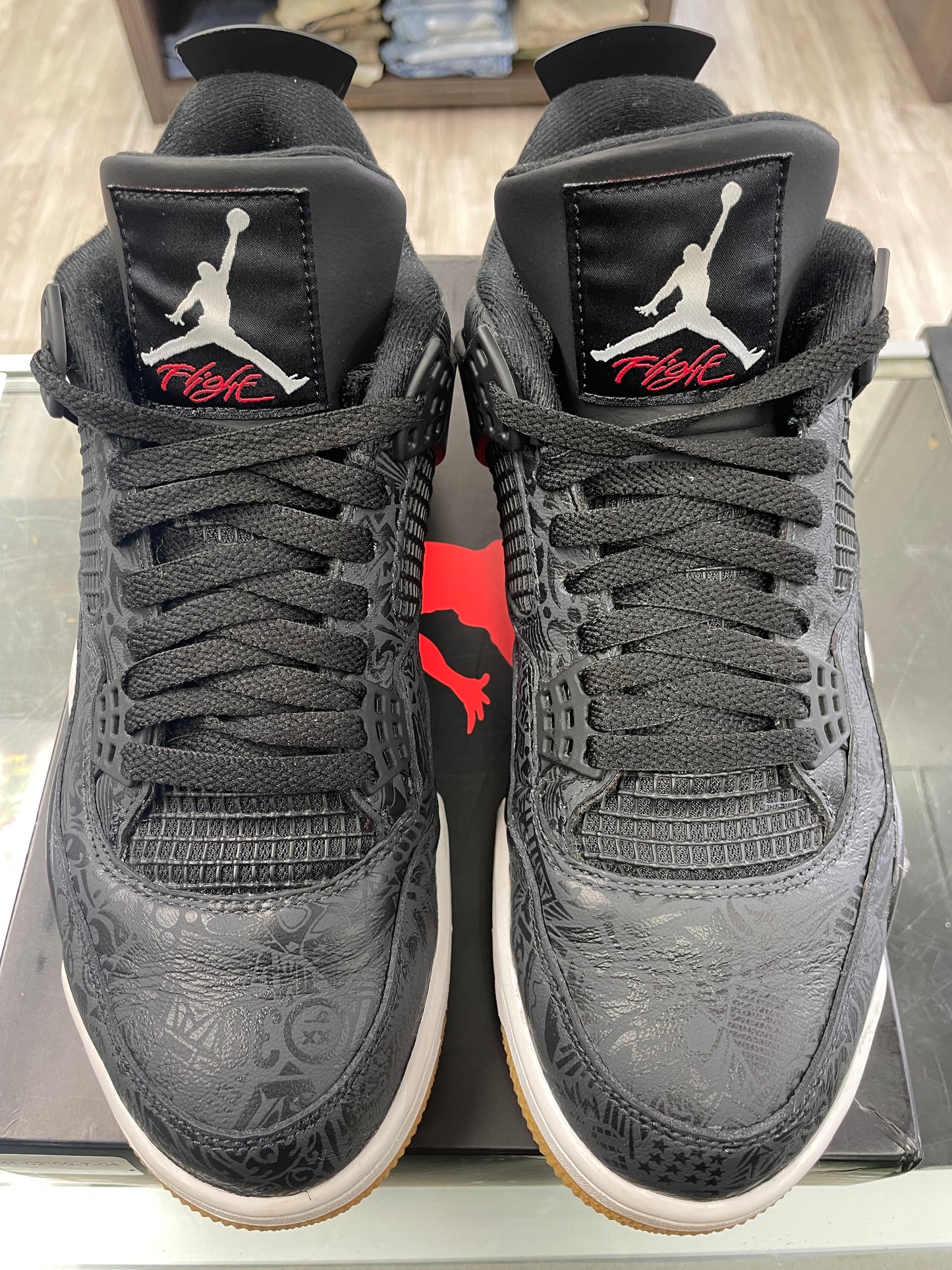 Air Jordan Retro 4 "Laser Black Gum" *Size 10 Preowned*
