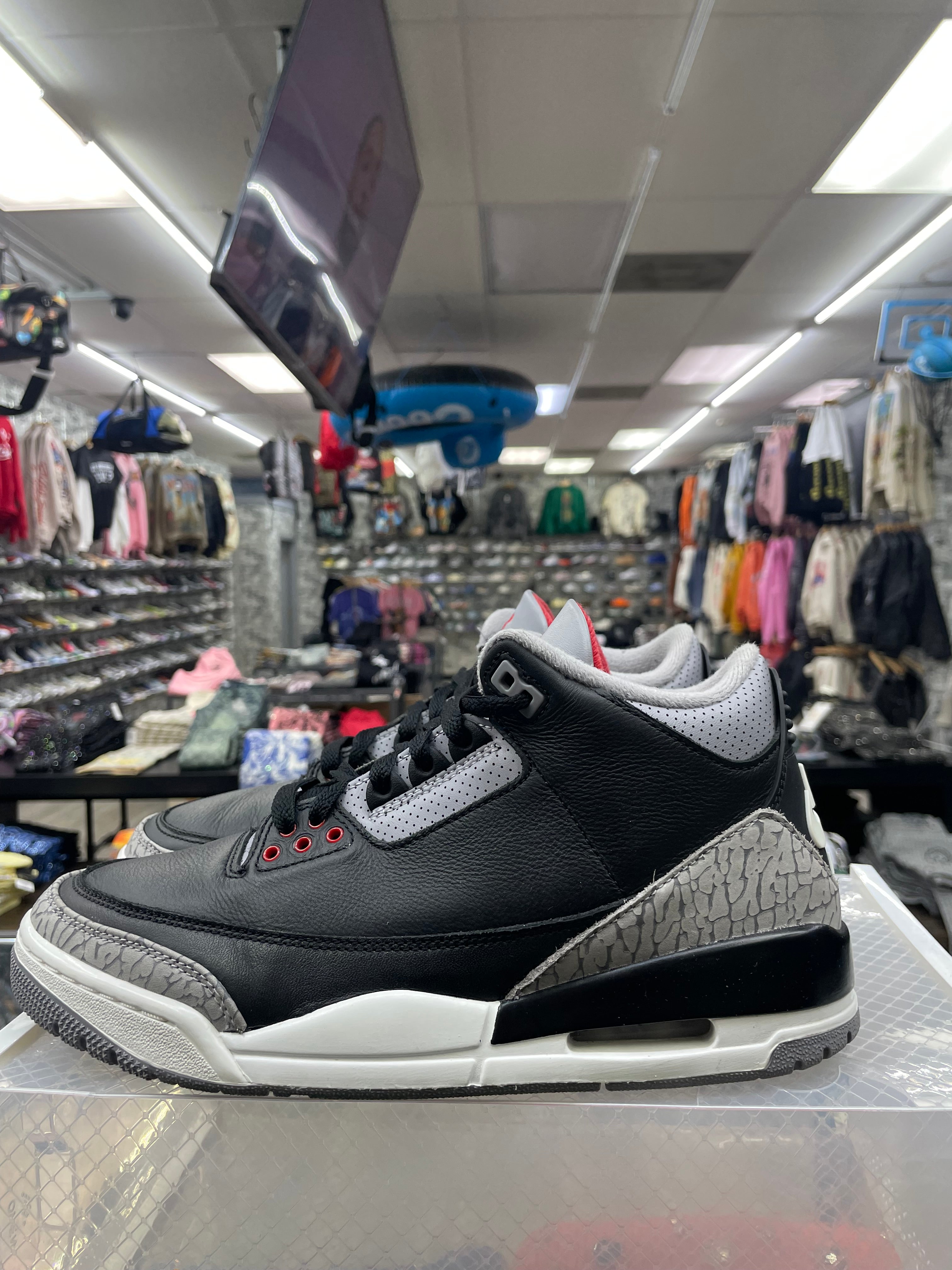 Air Jordan Retro 3 “Black Cement” *Size 8 Preowned*