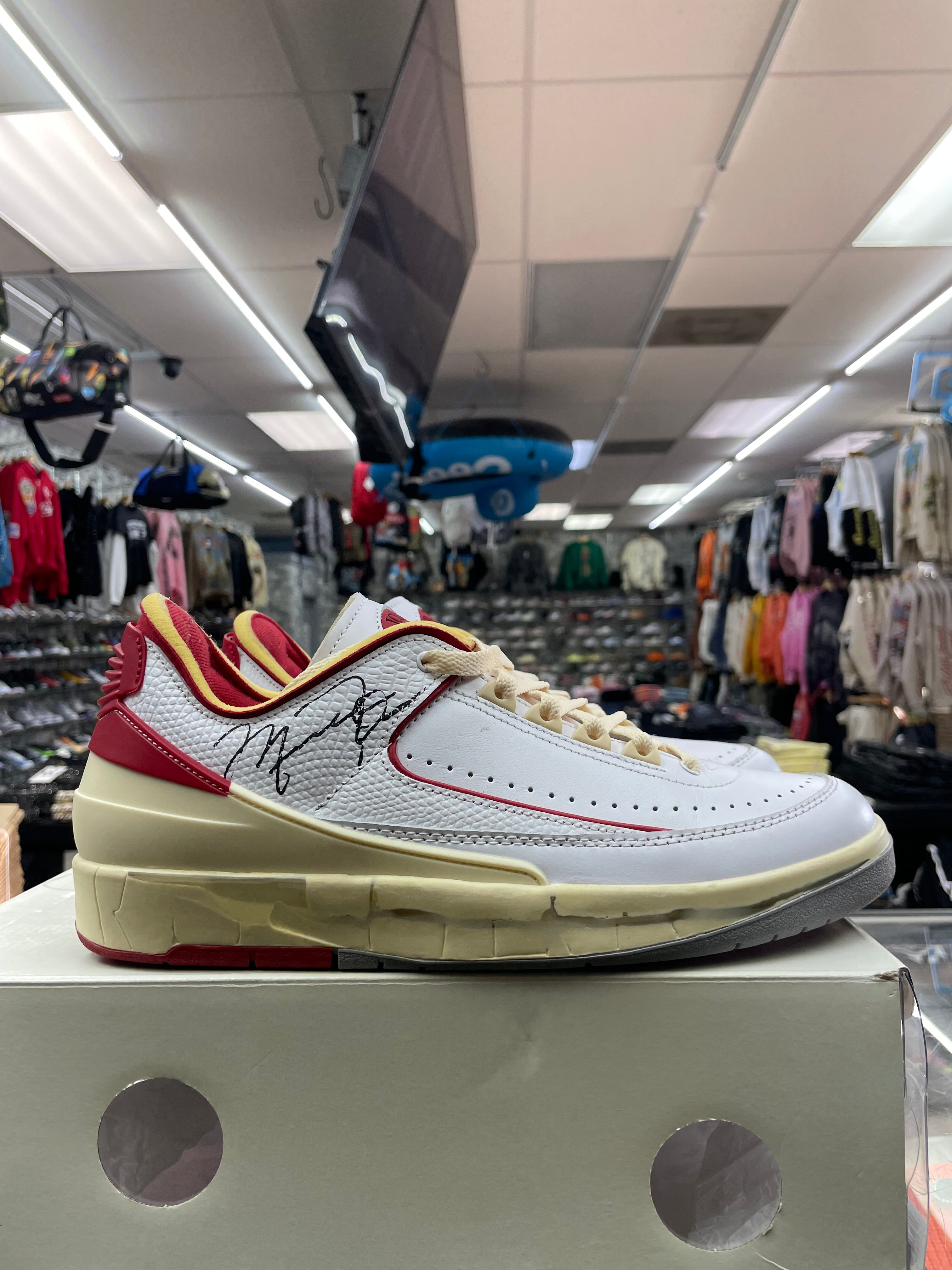 Air Jordan Retro 2 Low “Off-White White Red” *Size 9.5 Preowned*