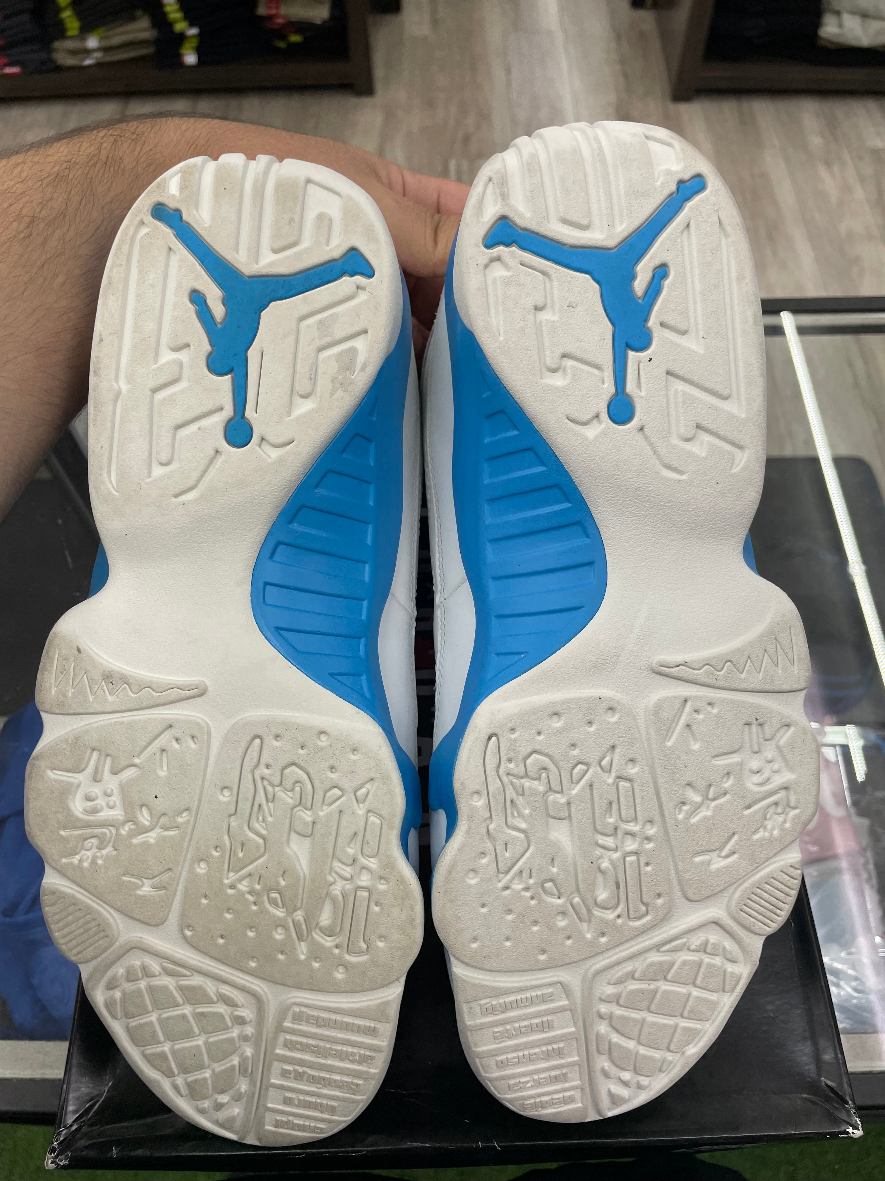 Air Jordan Retro 9 “Powder Blue” *Size 11 Preowned*