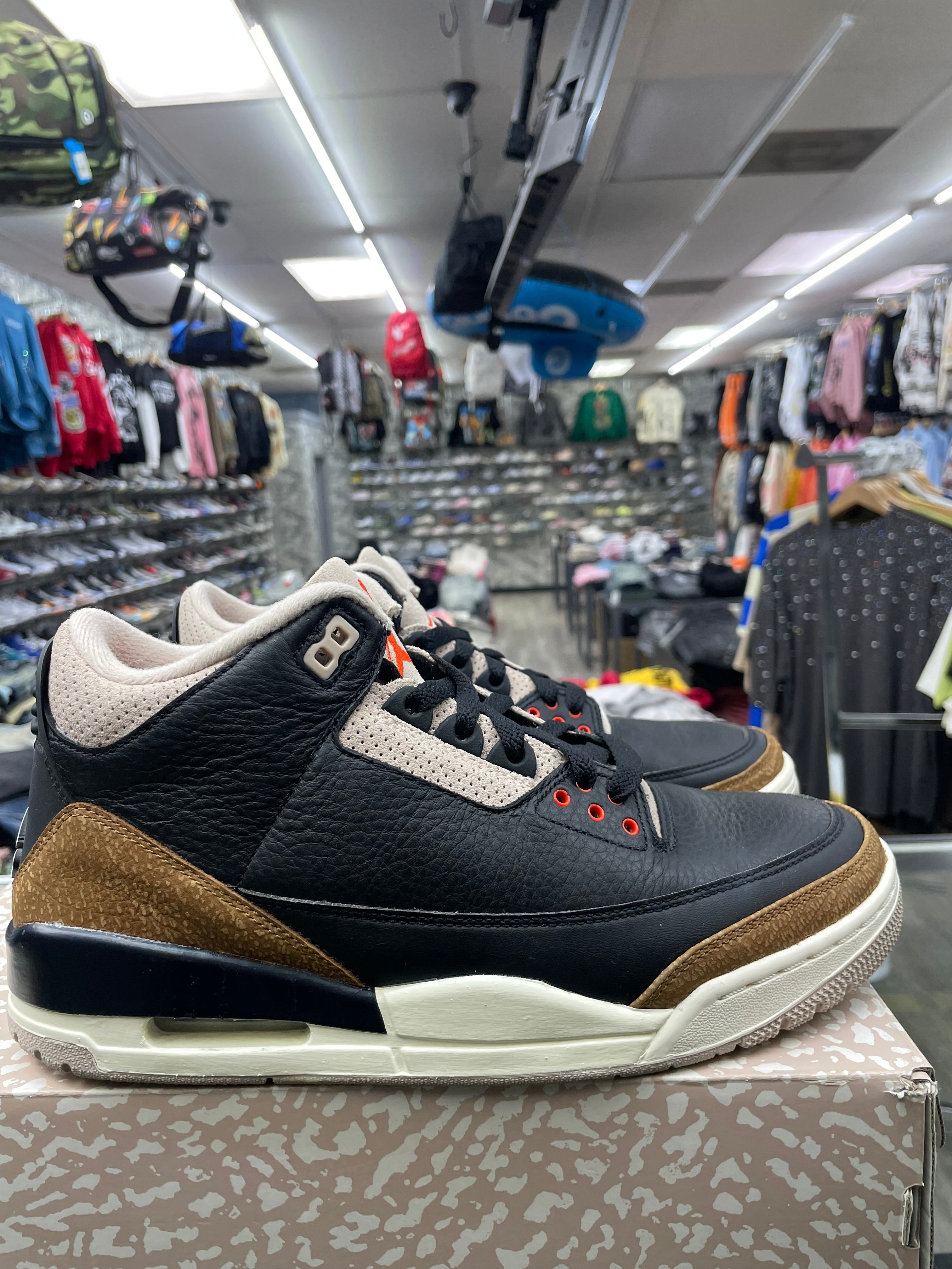 Air Jordan Retro 3 “Desert Elephant” *Size 9 Preowned*