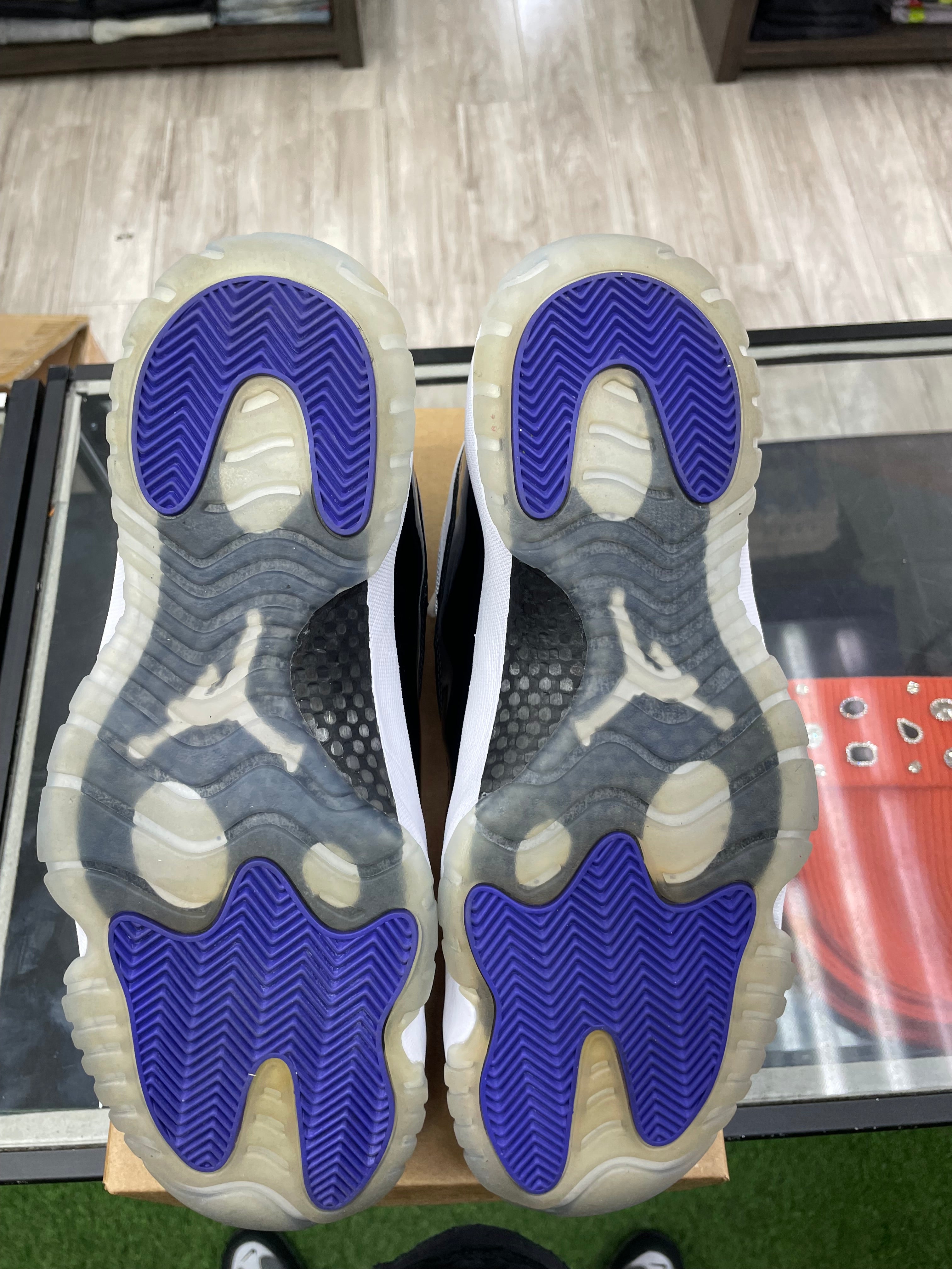 Air Jordan Retro 11 “Concord” *Size 13 Preowned*