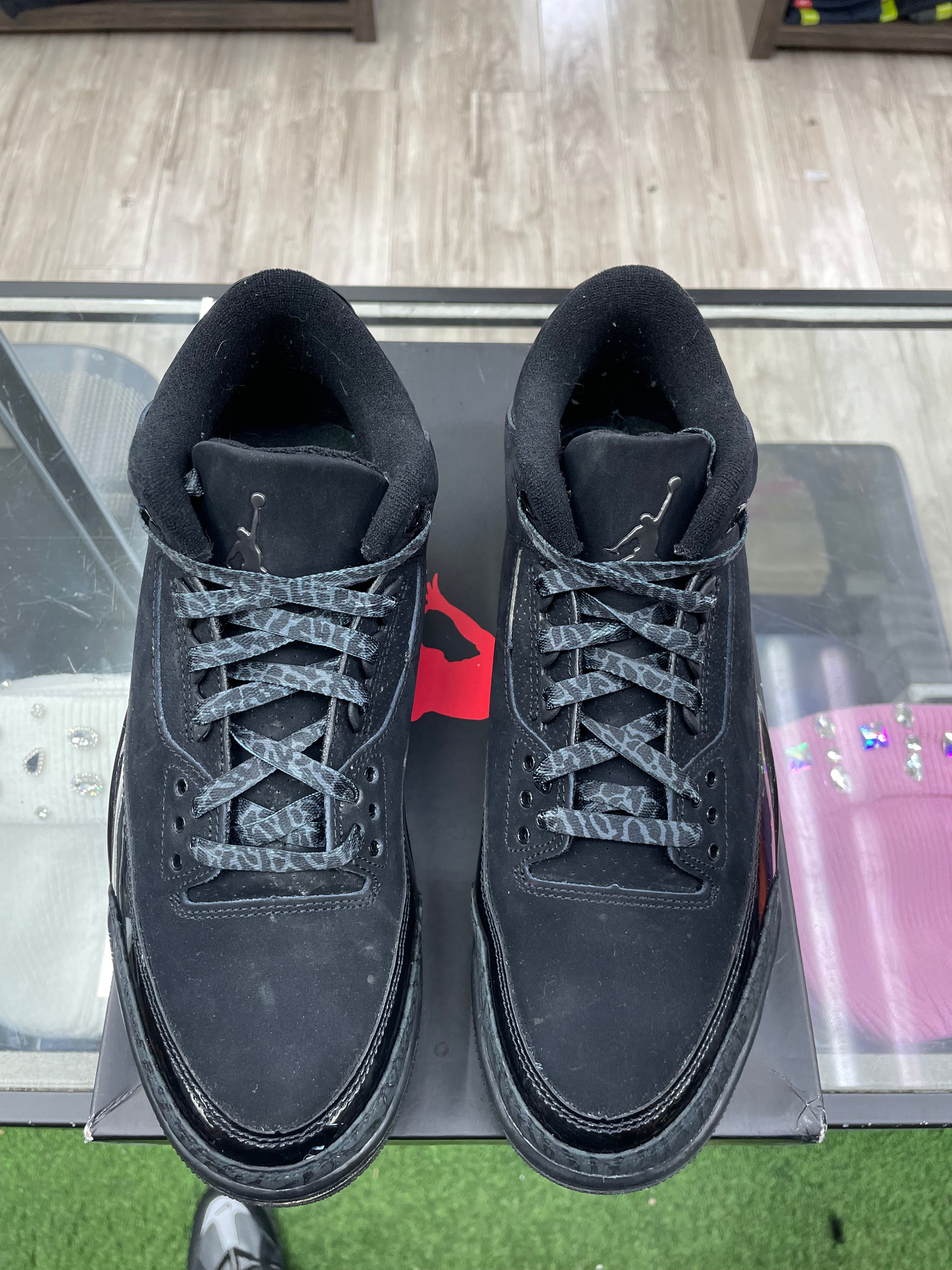 Air Jordan Retro 3 “Black Cat” *Size 10 Preowned*